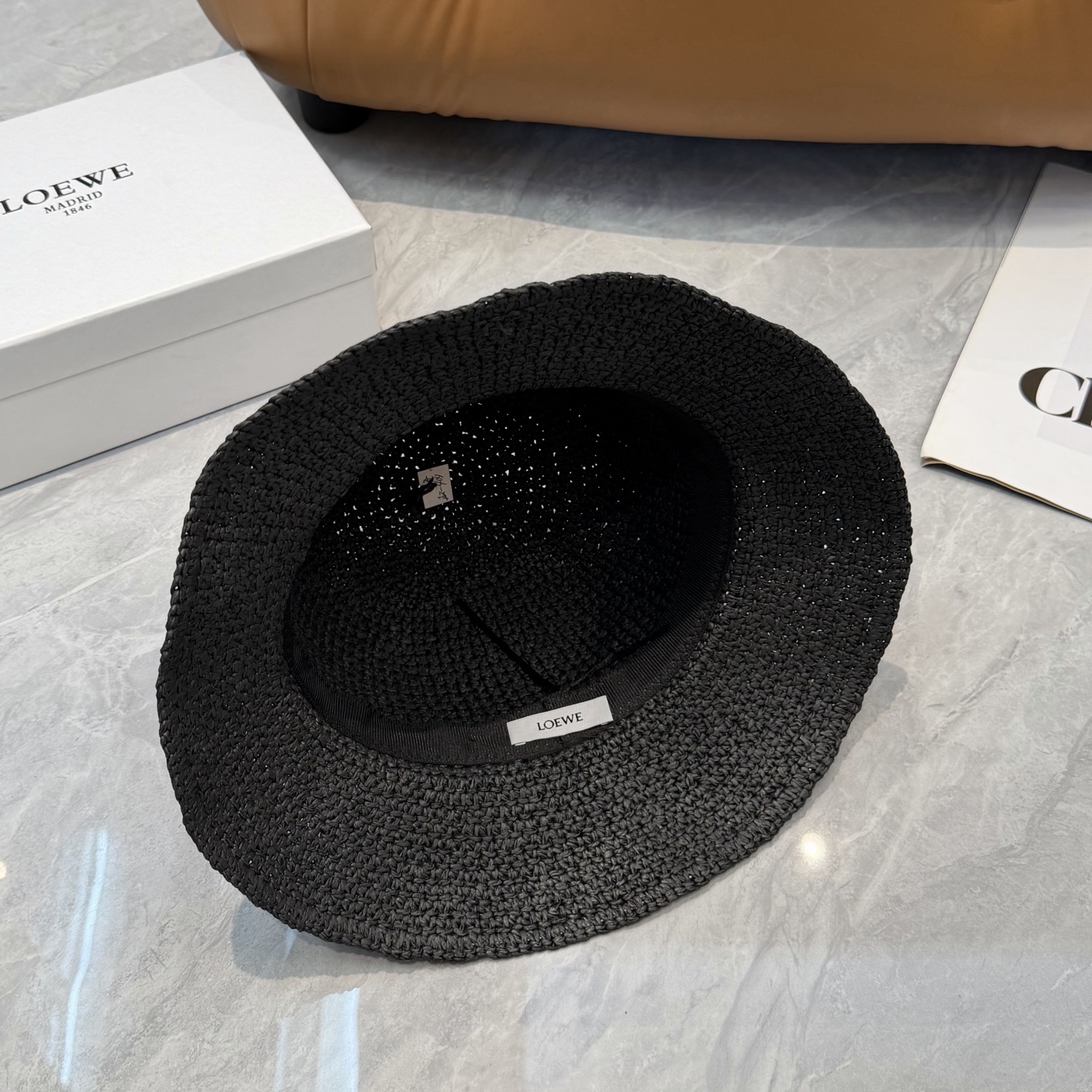 Loewe 罗意威LOEWE新款拉菲草帽，纯手工钩织，产量极少，重工打造， ，头围57cm