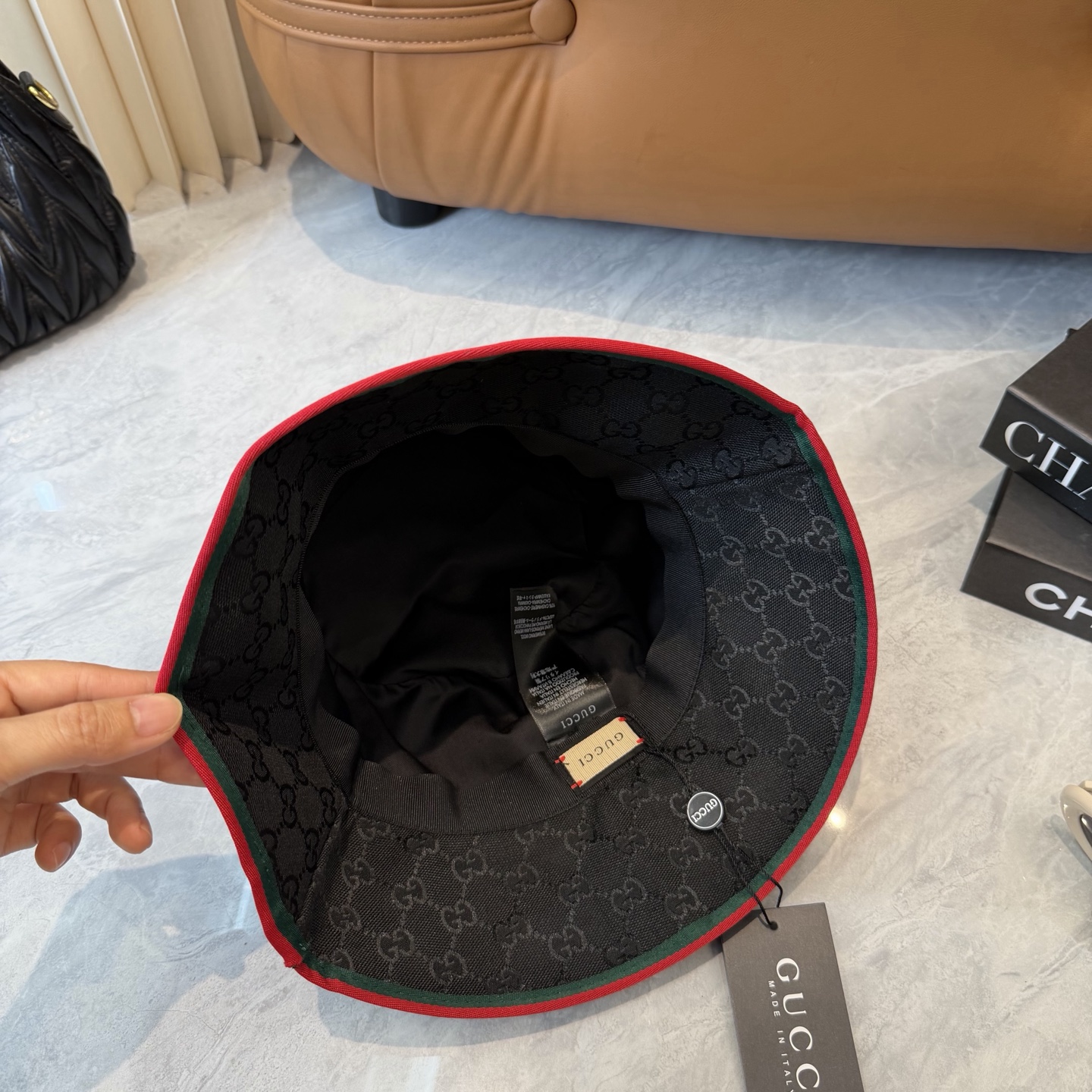 原单品质GUCCI古奇渔夫帽👒官网新品Gucci渔夫帽火爆来袭 工艺非常精美 高档大气上档次！低调奢华，