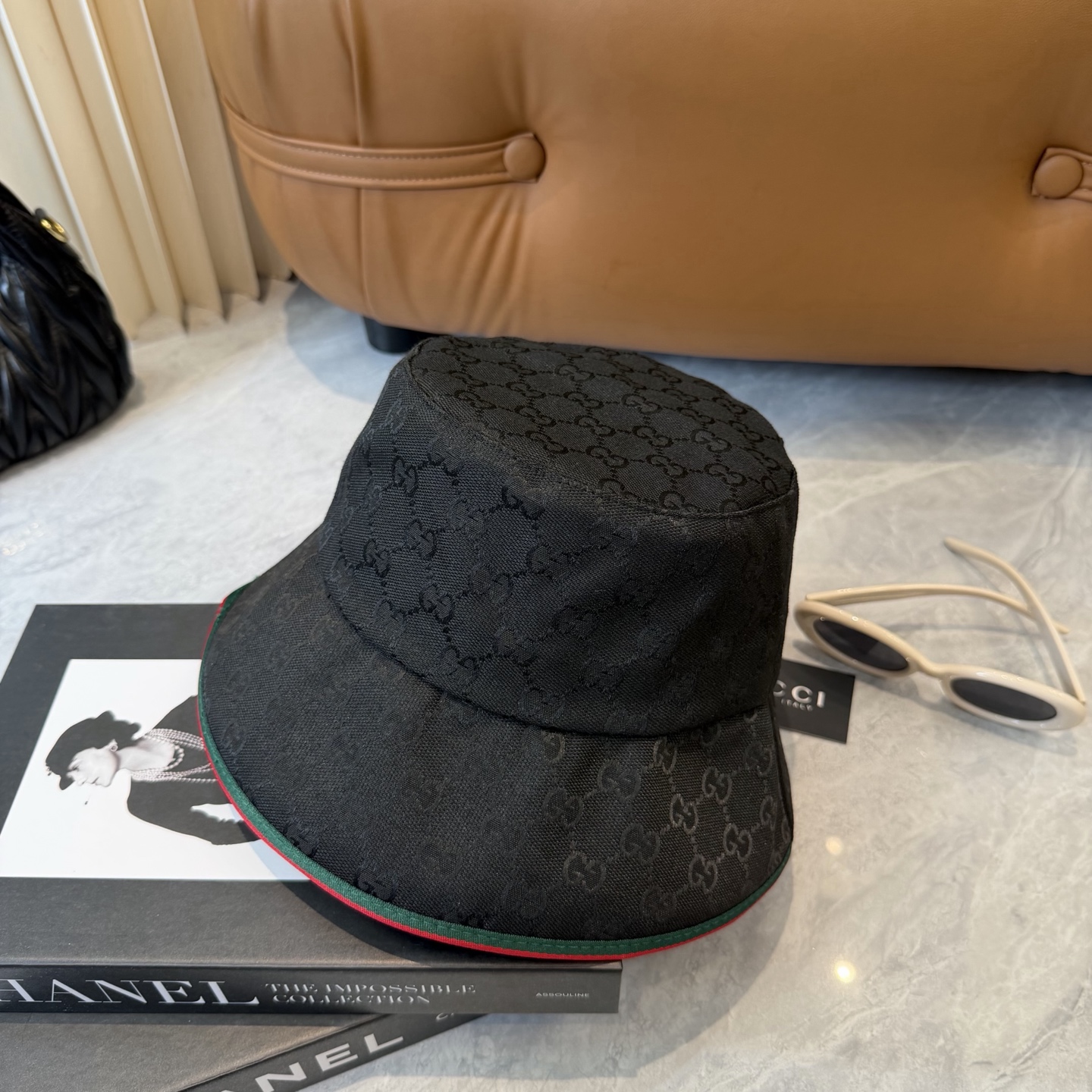 原单品质GUCCI古奇渔夫帽👒官网新品Gucci渔夫帽火爆来袭 工艺非常精美 高档大气上档次！低调奢华，
