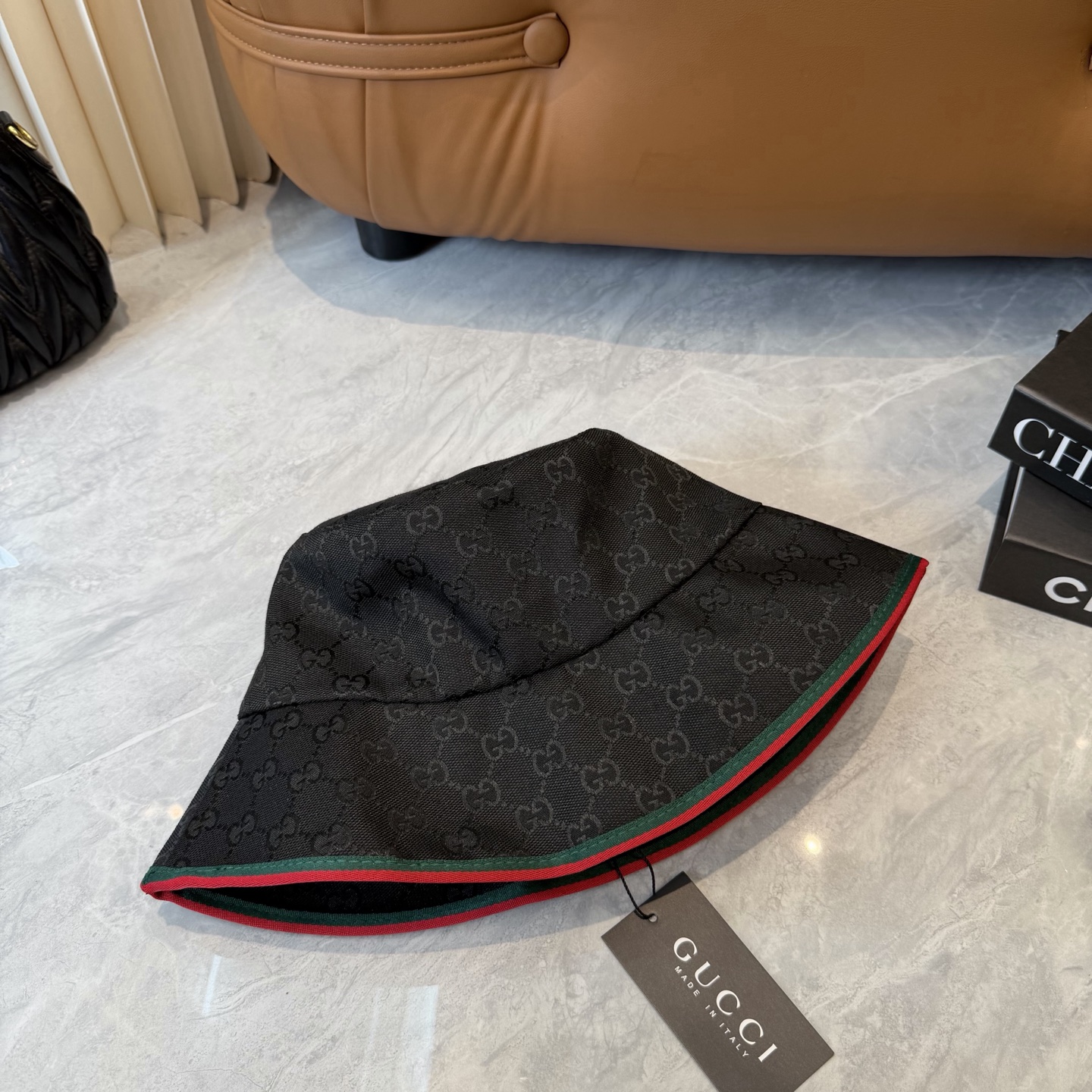 原单品质GUCCI古奇渔夫帽👒官网新品Gucci渔夫帽火爆来袭 工艺非常精美 高档大气上档次！低调奢华，