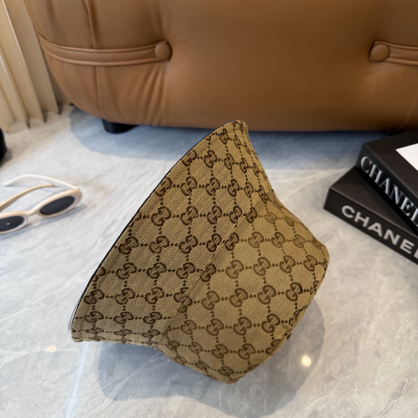 GUCCI古奇 新款专柜同步双面戴款渔夫帽，爆款出货，超级好搭，新款上架