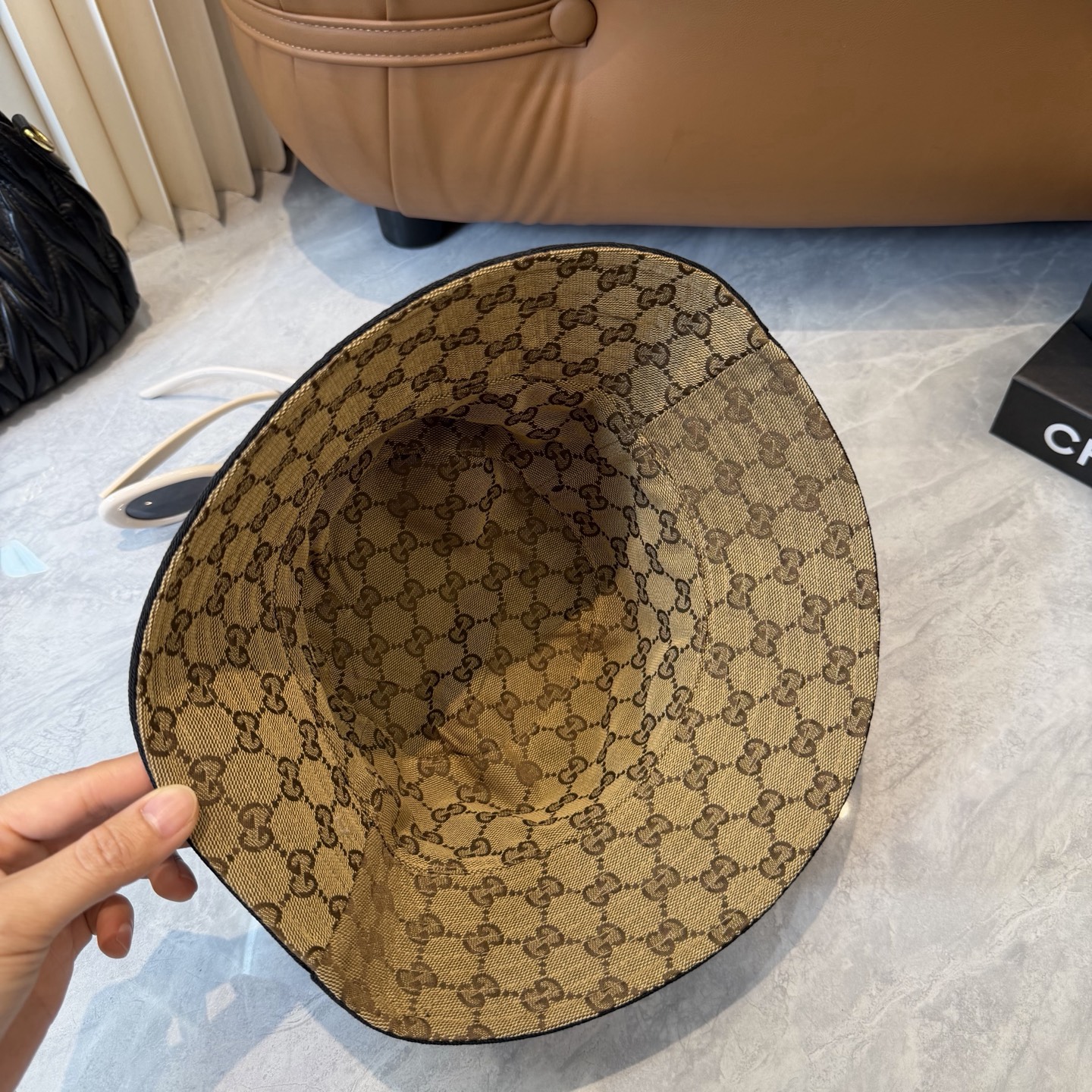 GUCCI古奇 新款专柜同步双面戴款渔夫帽，爆款出货，超级好搭，新款上架