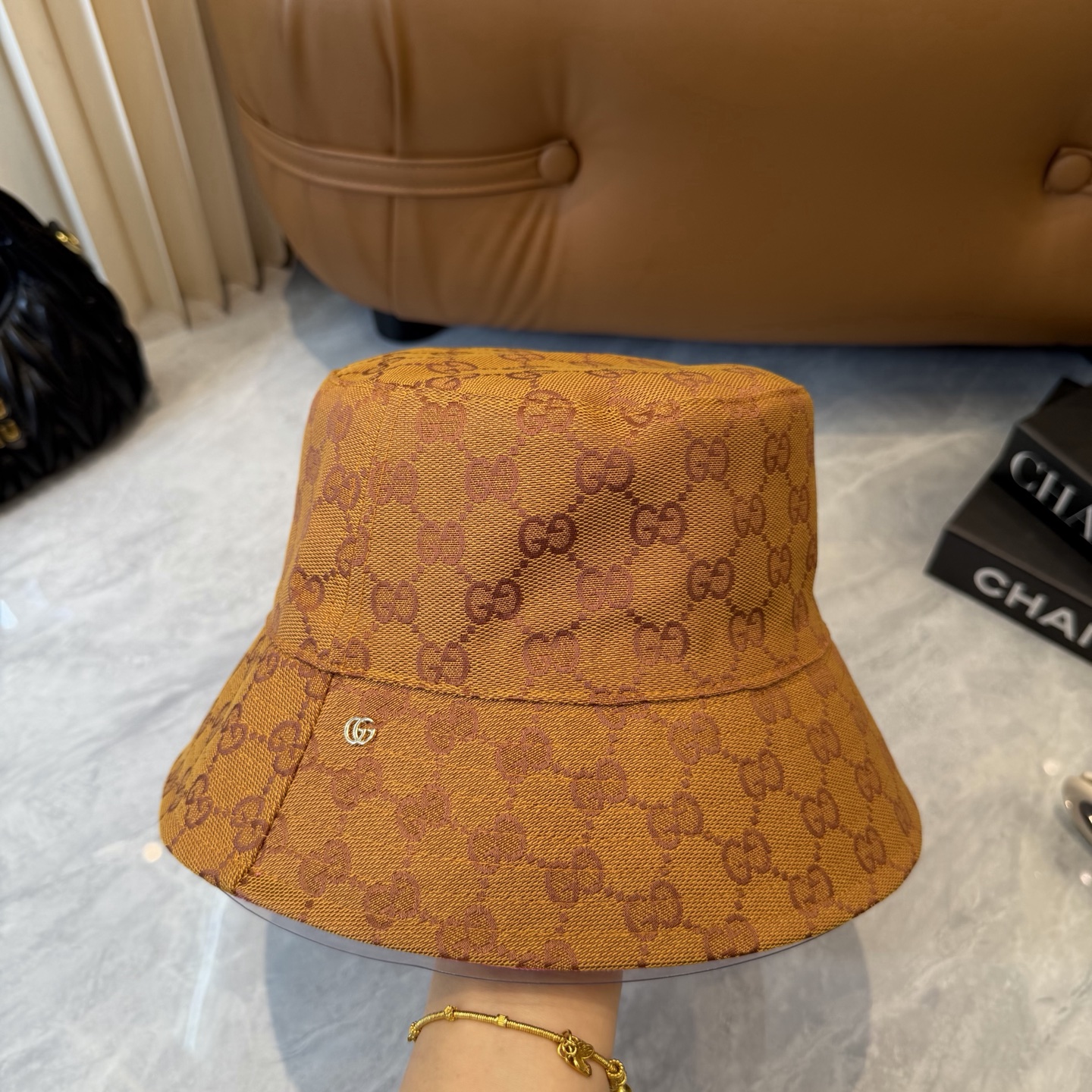 GUCCI古奇 新款专柜同步双面戴款渔夫帽，爆款出货，超级好搭，新款上架