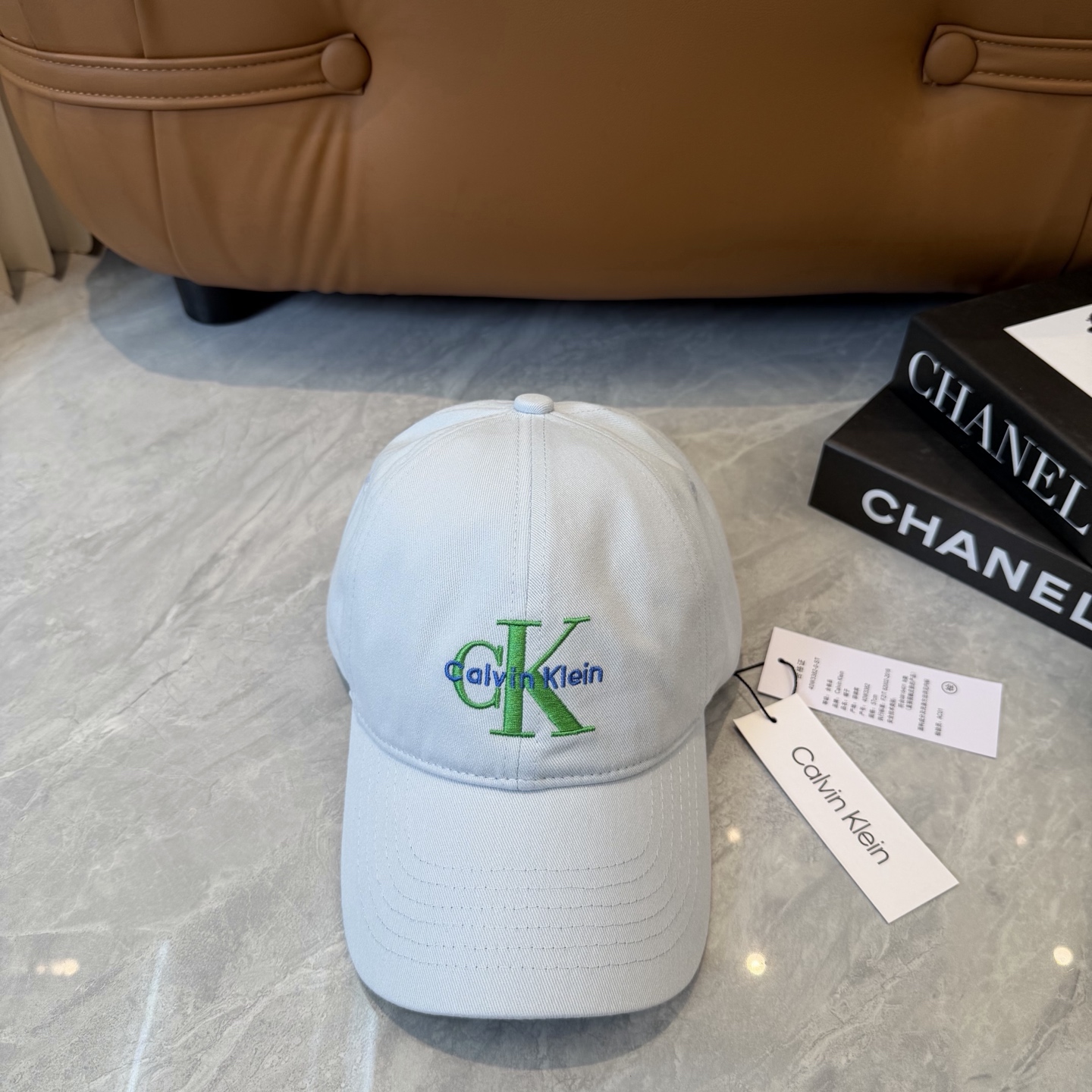 原单正品ck棒球帽！绝对原单！品质细节都超好！不可多得的好货！关于品牌就不多介绍了 这个潮牌不用多说，其