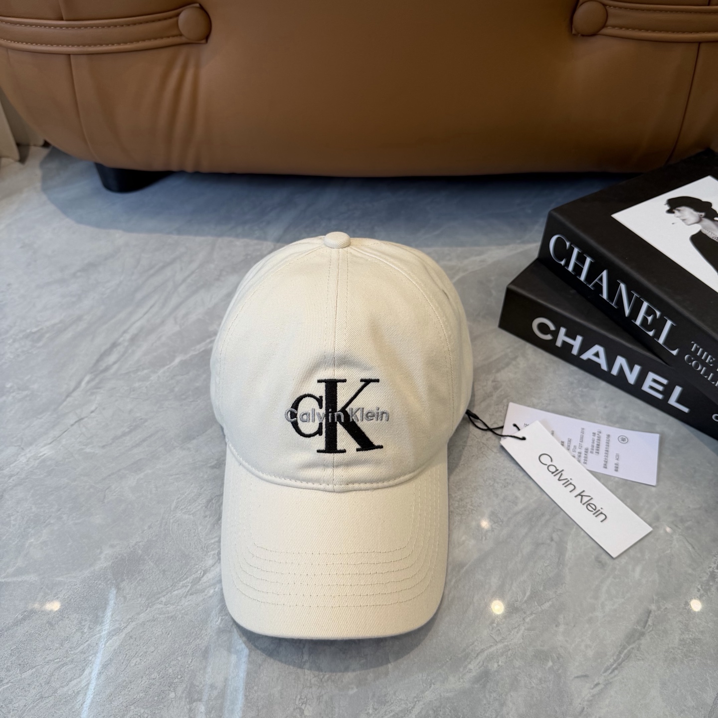 原单正品ck棒球帽！绝对原单！品质细节都超好！不可多得的好货！关于品牌就不多介绍了 这个潮牌不用多说，其