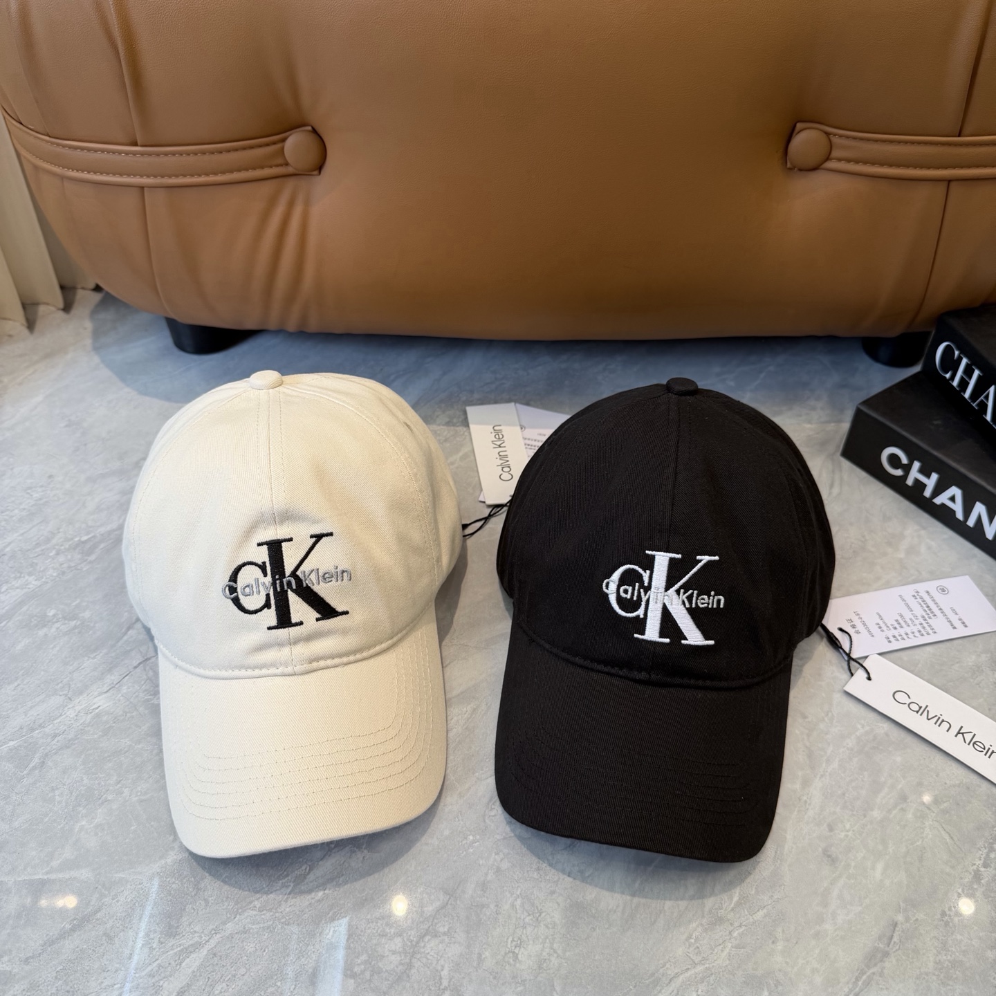 原单正品ck棒球帽！绝对原单！品质细节都超好！不可多得的好货！关于品牌就不多介绍了 这个潮牌不用多说，其