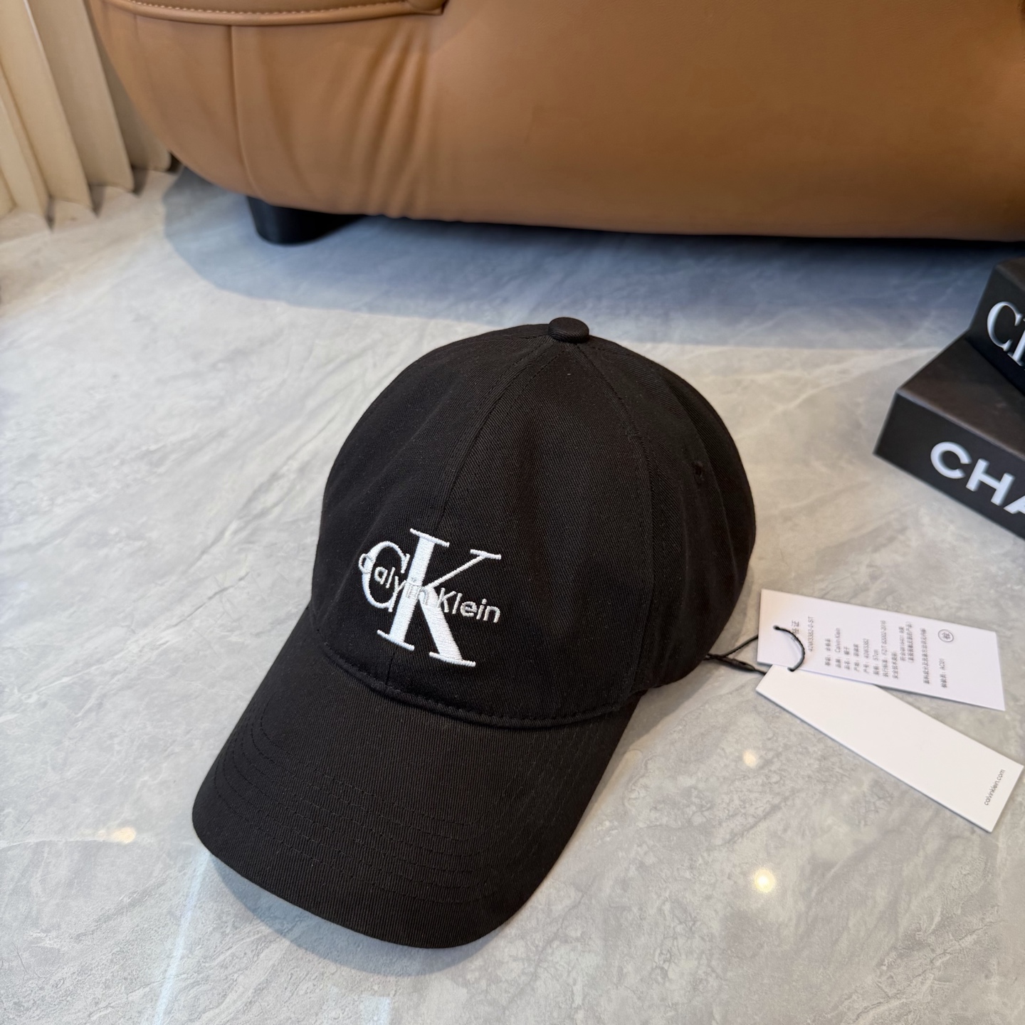 原单正品ck棒球帽！绝对原单！品质细节都超好！不可多得的好货！关于品牌就不多介绍了 这个潮牌不用多说，其