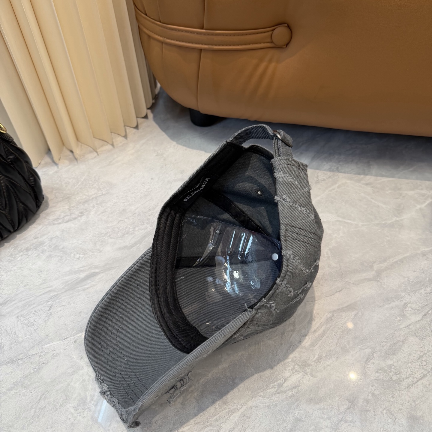 Balenciaga 巴黎世家 洗水破洞棒球帽 必爆 🔥BALENCIAGA巴黎世家新款洗水纯棉棒球帽重