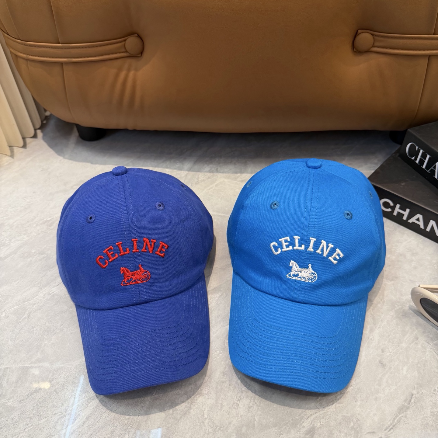 爆款CELINE（赛琳）官网代购版本。 原版1:1 定制！ 简约字母明星同款最新棒球帽，时尚潮流，高端做