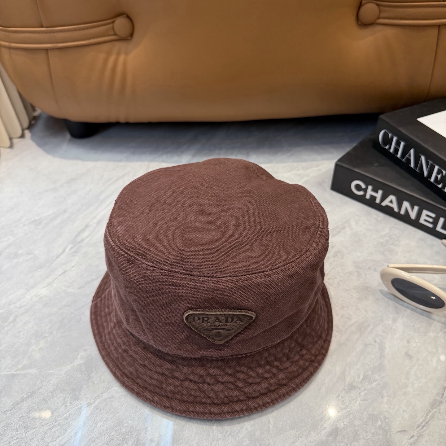 Prada 男女款又好搭配，出街单品