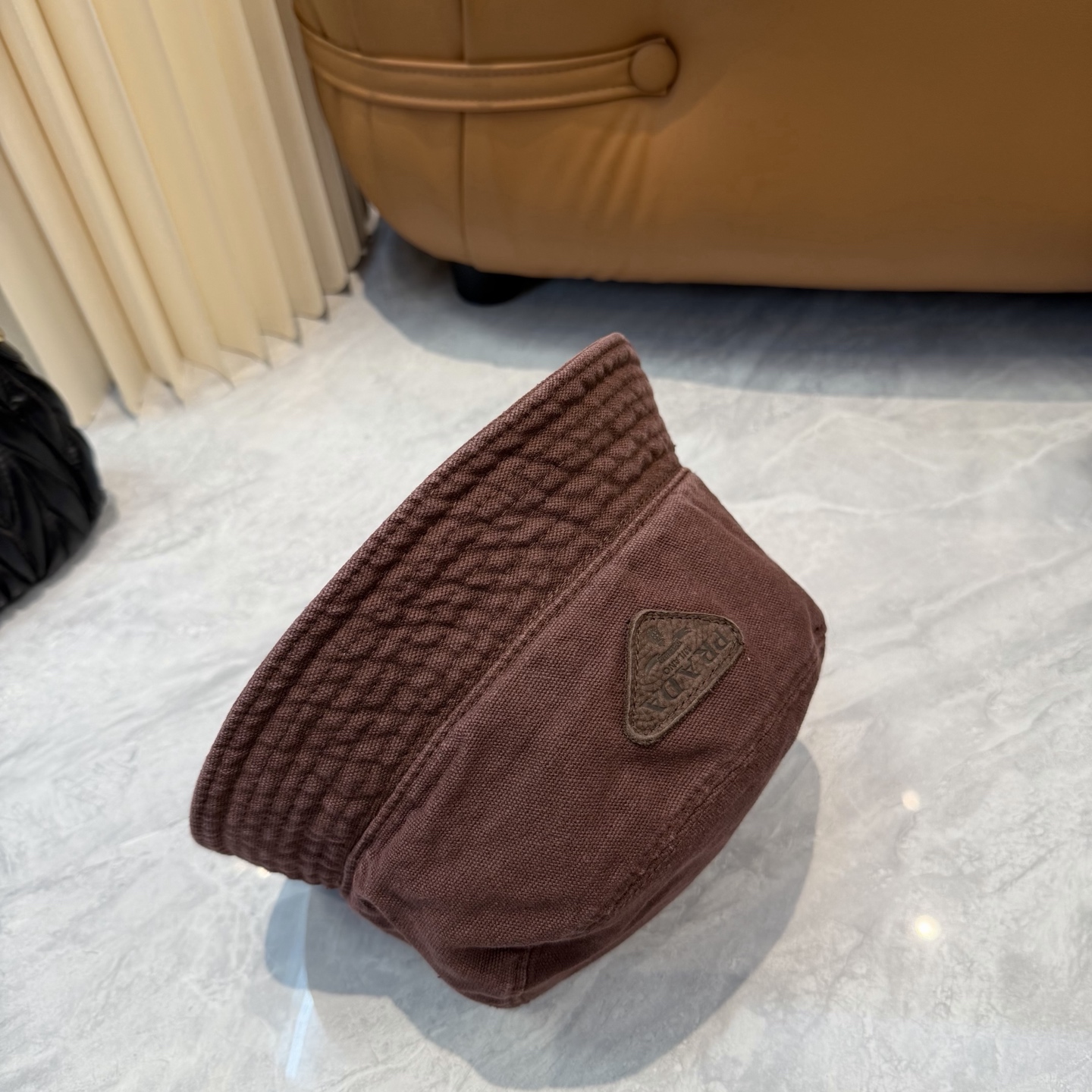 Prada 男女款又好搭配，出街单品