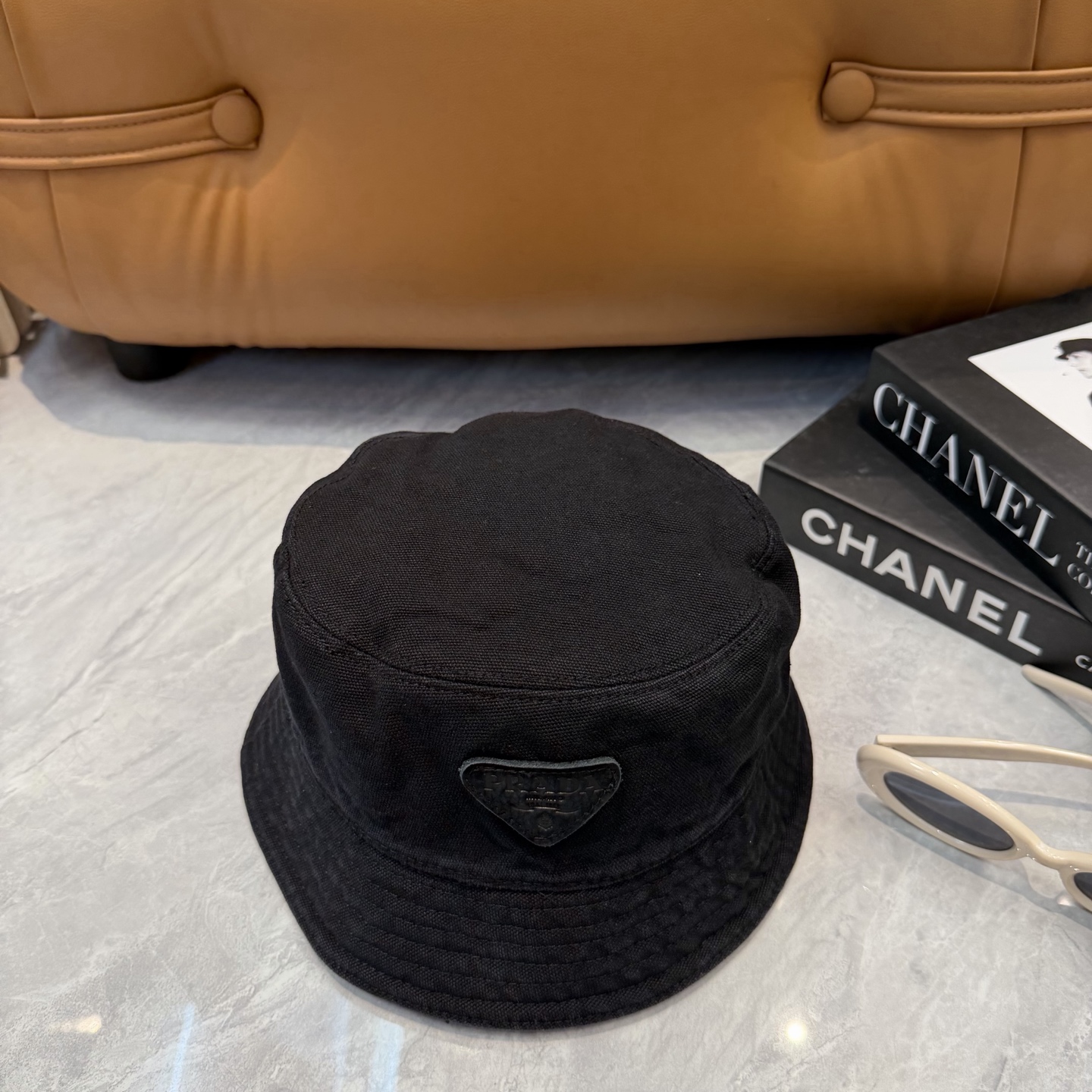 Prada 男女款又好搭配，出街单品