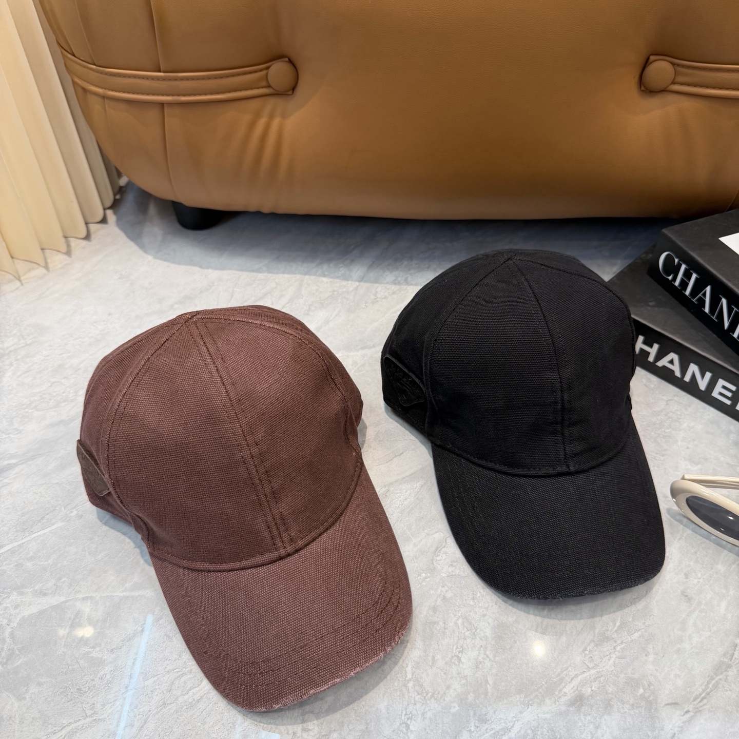 Prada 男女款又好搭配，出街单品