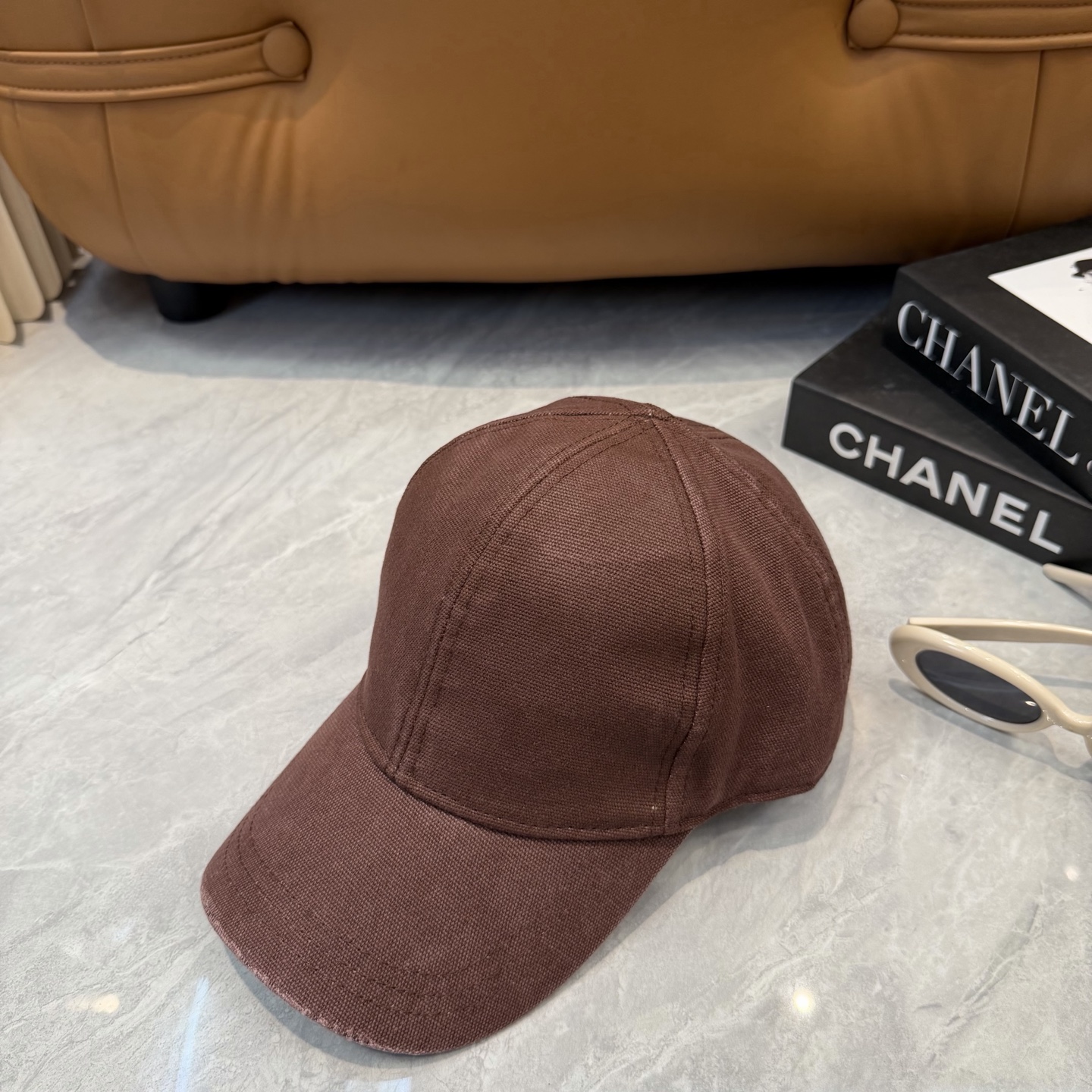 Prada 男女款又好搭配，出街单品