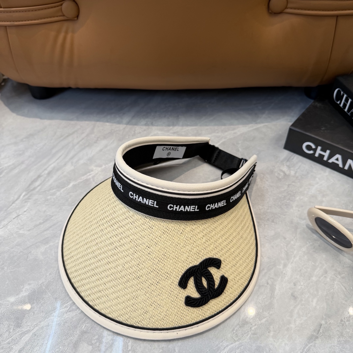 Chanel 香奈儿轻奢名媛风空顶帽 透气不闷头…可调节 夏季