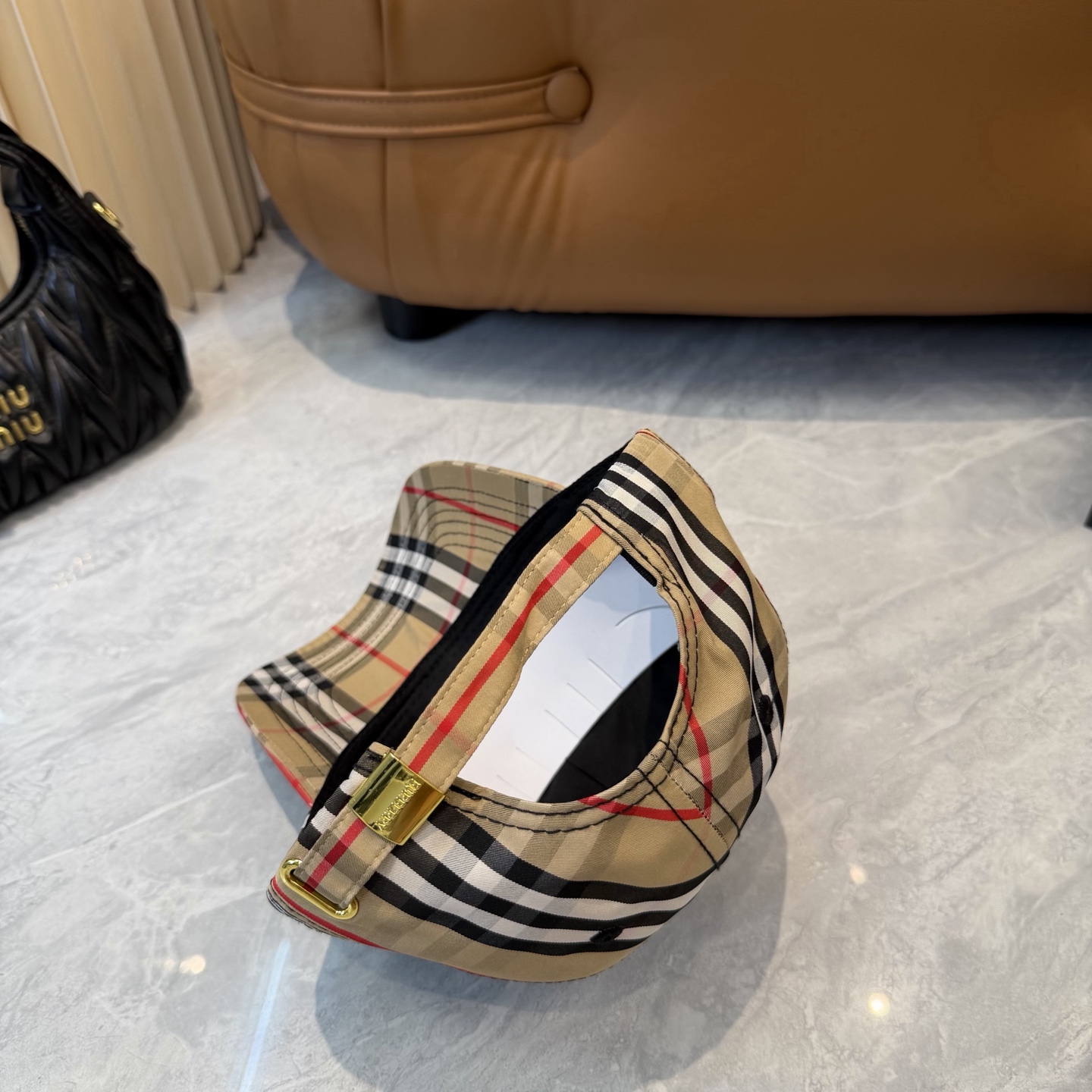 Burberry Burberry（巴宝莉） 棒球帽 款纯棉内里，轻盈透气。完美版型， 品质，独家 摄，男女适用