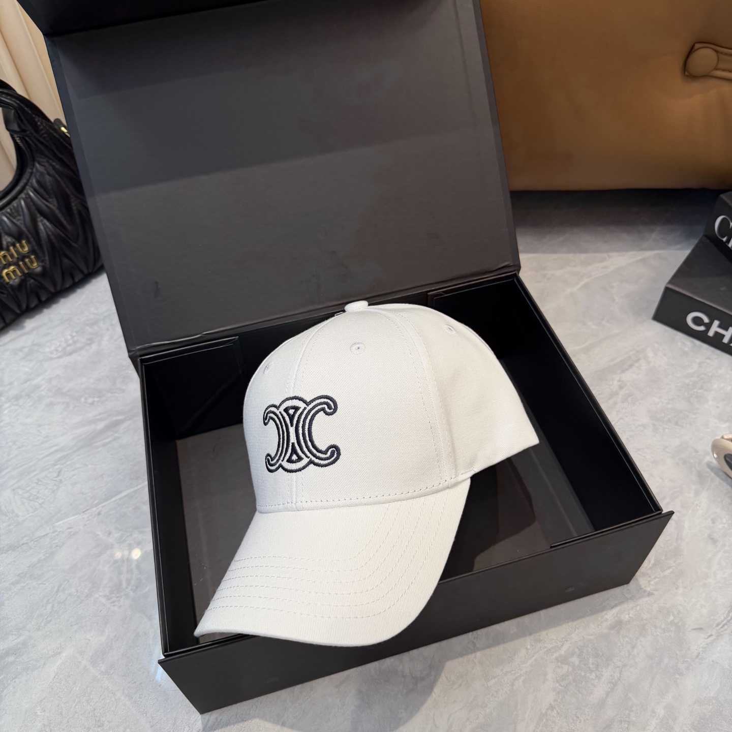 Celine CELINE（赛琳）官网代购版本 1:1 定制 简约字母 最新棒球帽 潮流