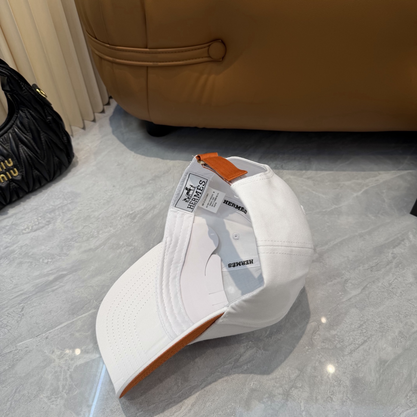Hermès HERMÈS (爱马仕)最新款 棒球帽 拼色H 开模订制 透气帆布面料+ 精钢调节扣