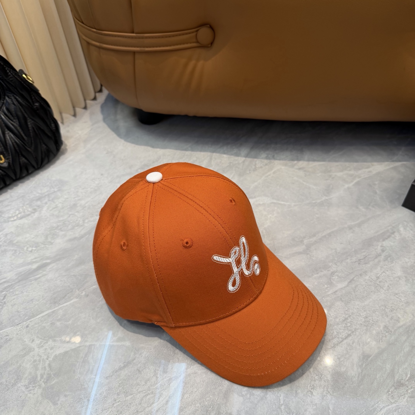 Hermès HERMÈS (爱马仕)最新款 棒球帽 拼色H 开模订制 透气帆布面料+ 精钢调节扣