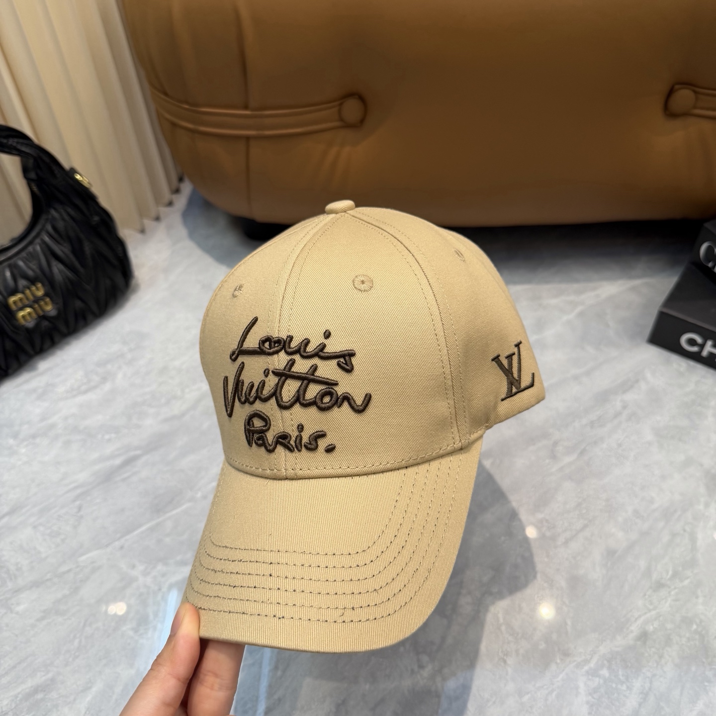 Louis Vuitton LV路易威登高版本刺绣 棒球帽 重工打造 高端 ，百搭款