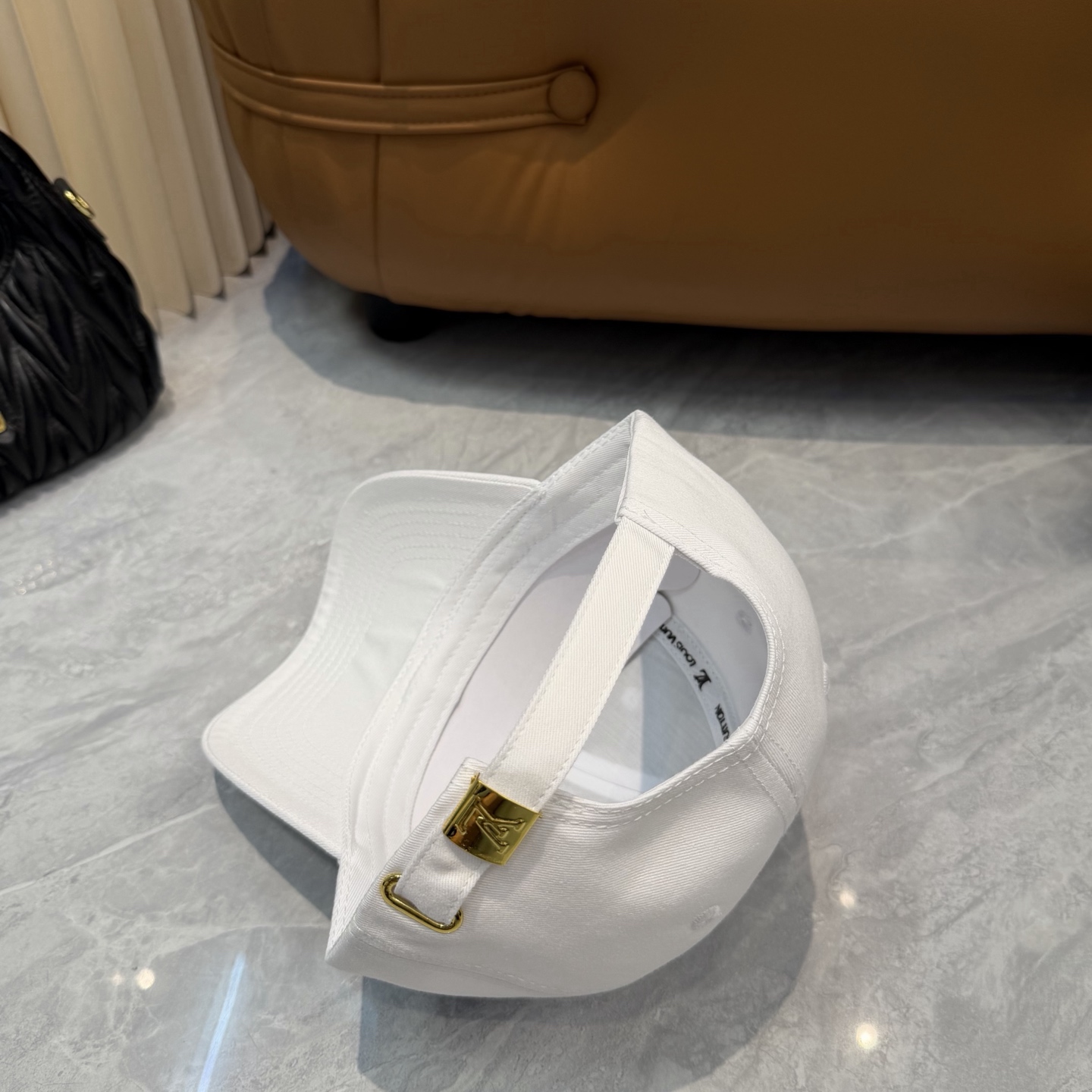 Louis Vuitton LV路易威登高版本刺绣 棒球帽 重工打造 高端 ，百搭款