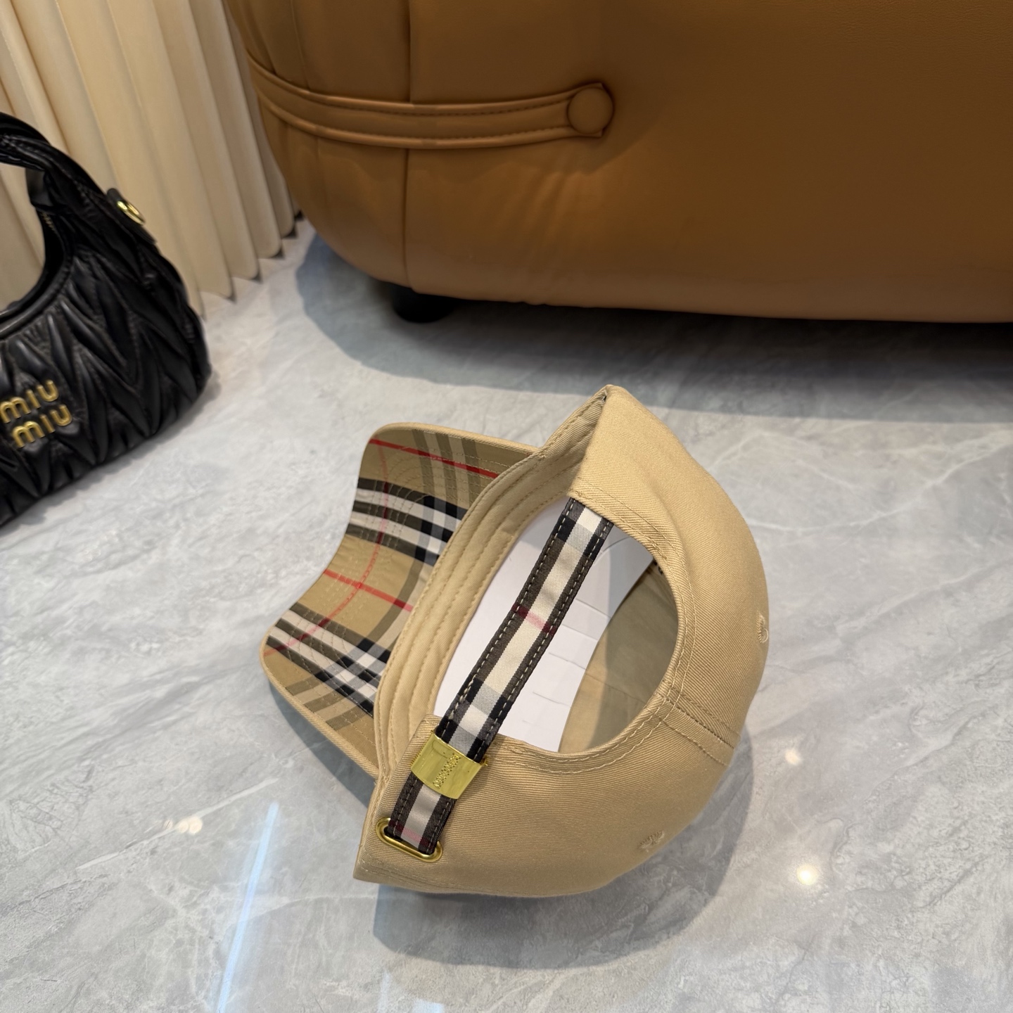 Burberry Burberry（巴宝莉） 棒球帽 款纯棉内里，轻盈透气。完美版型， 品质，独家 摄，男女适用