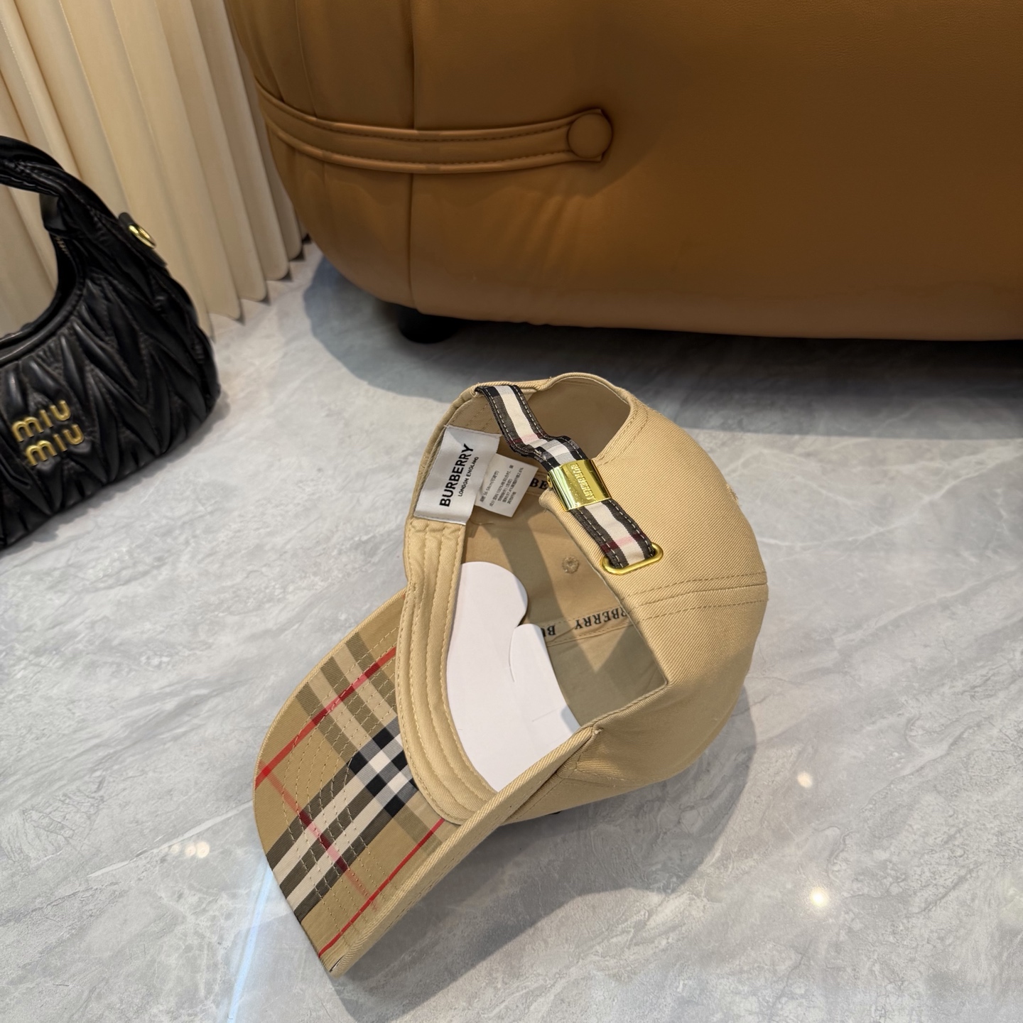 Burberry Burberry（巴宝莉） 棒球帽 款纯棉内里，轻盈透气。完美版型， 品质，独家 摄，男女适用