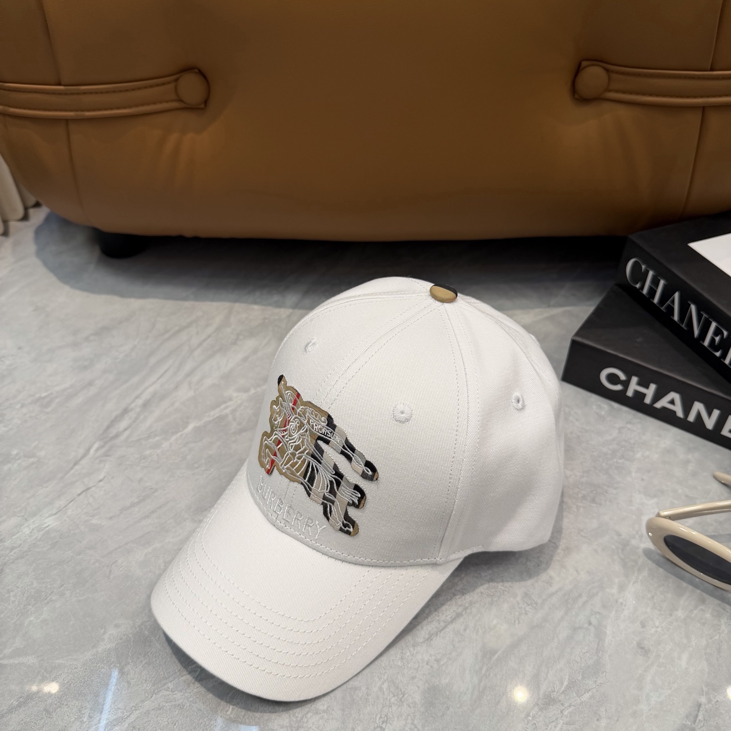 Burberry Burberry（巴宝莉） 棒球帽 款纯棉内里，轻盈透气。完美版型， 品质，独家 摄，男女适用