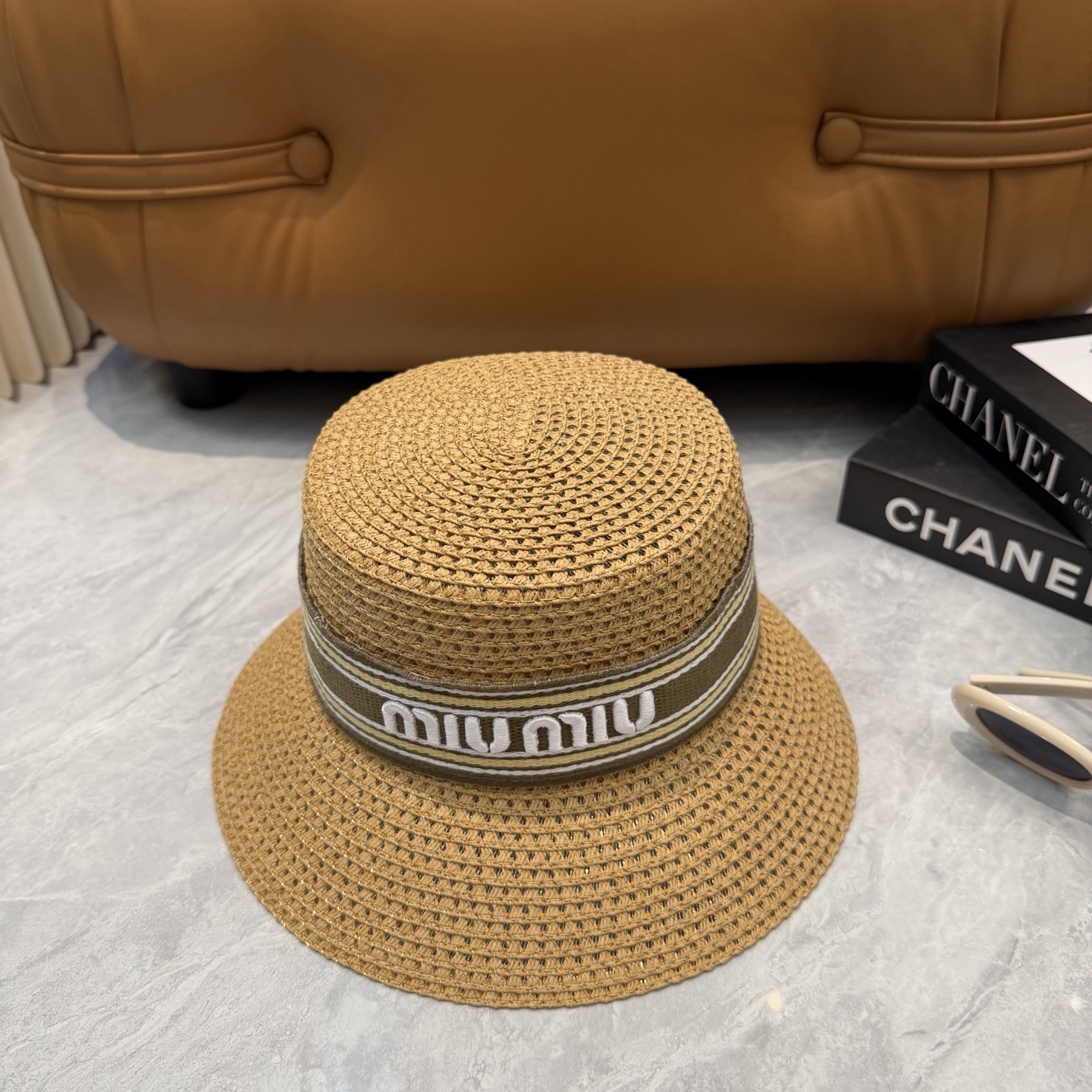 缪缪miumiu新款织带草帽，高级定制，名媛风，细节待上，夏季防晒防紫外线，出行必备，百搭好看 👉