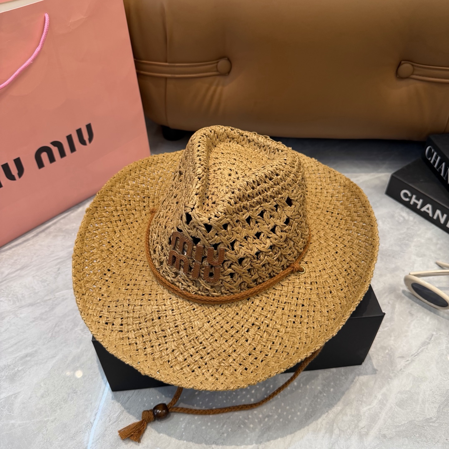 Miu Miu 缪缪miumiu新款草帽，高级定制，细节待上，夏季防晒防紫外线，出行 ，百搭