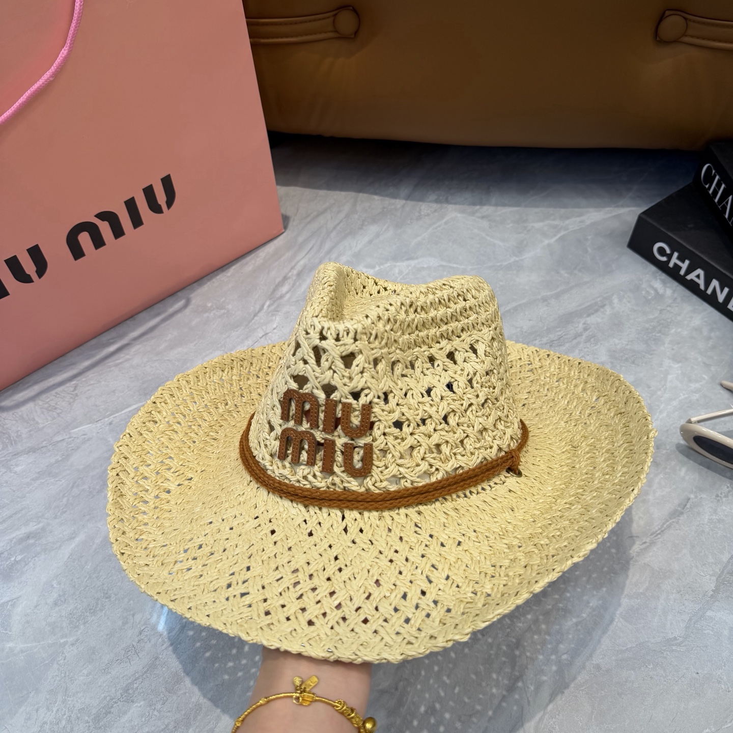 Miu Miu 缪缪miumiu新款草帽，高级定制，细节待上，夏季防晒防紫外线，出行 ，百搭