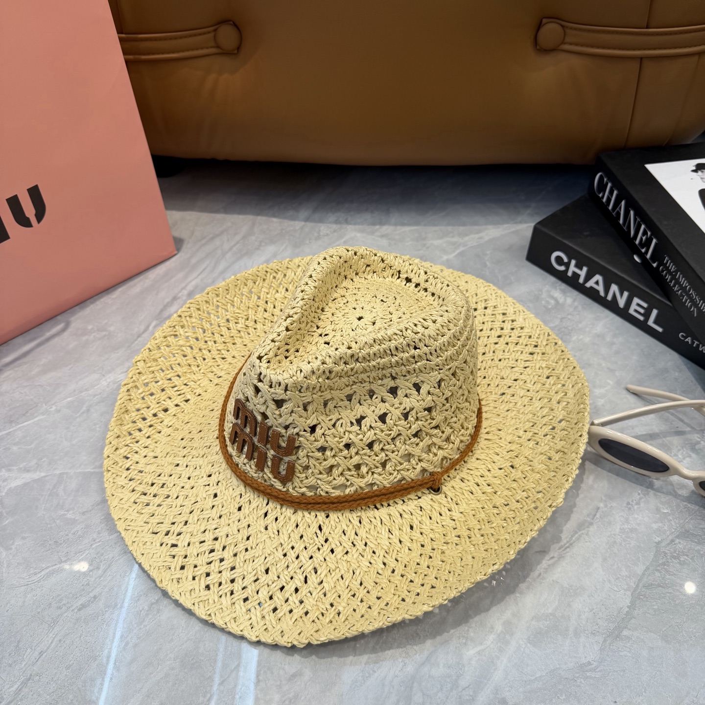 Miu Miu 缪缪miumiu新款草帽，高级定制，细节待上，夏季防晒防紫外线，出行 ，百搭