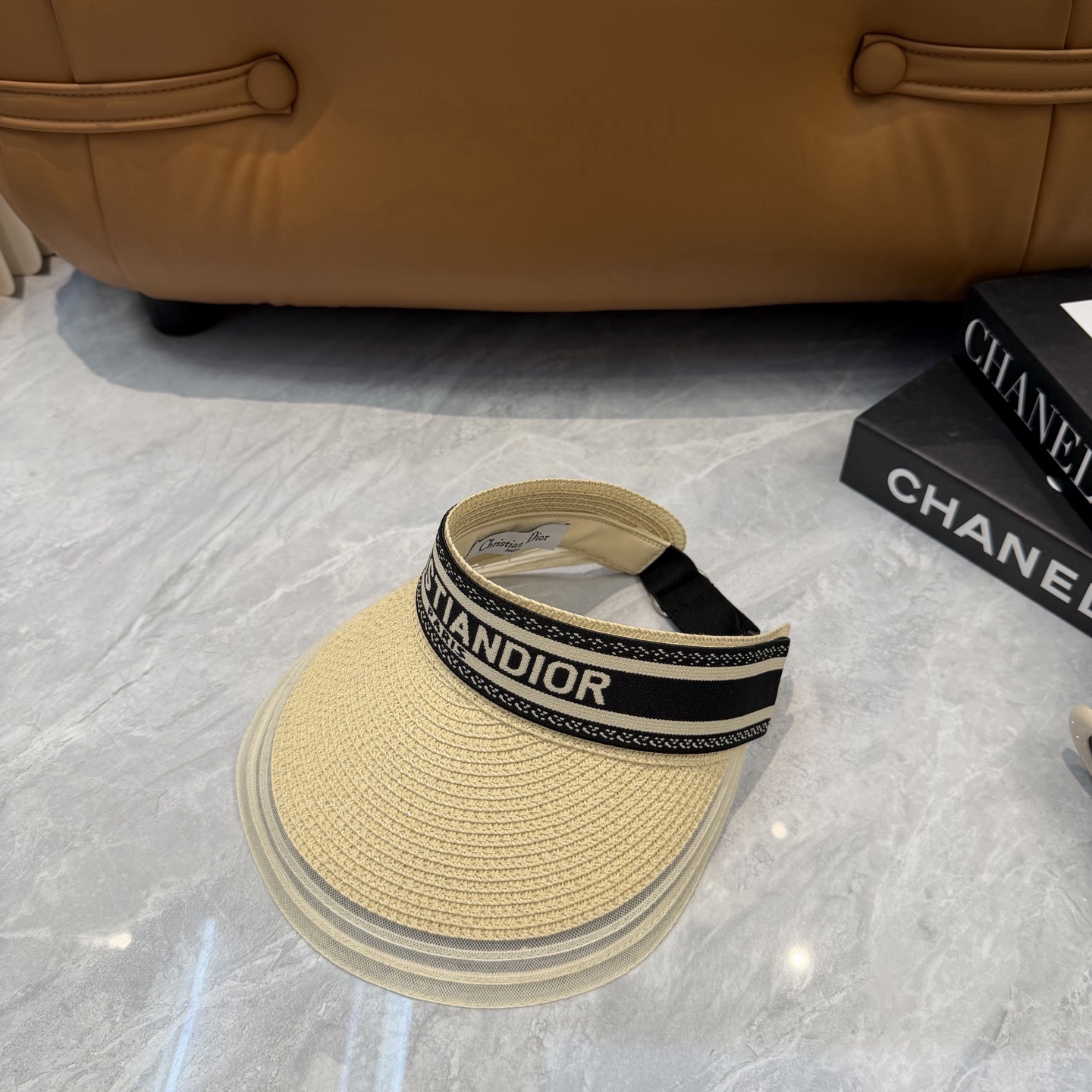 Dior 迪奥Dior 空顶草，个性 范，重工定制，遮阳防晒帽