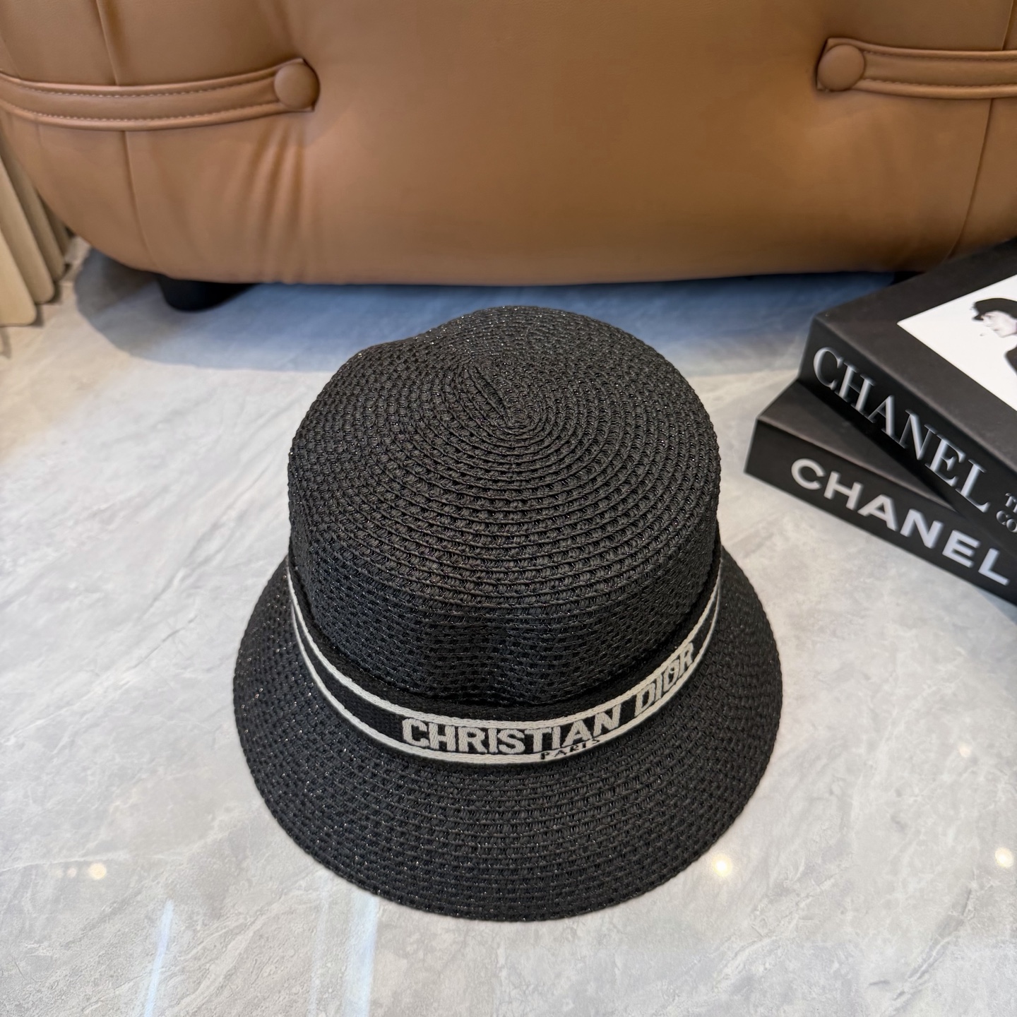 Dior 配防尘袋. 【DIOR迪奥】2026新款 织带百搭盆帽草帽，出街日常单品