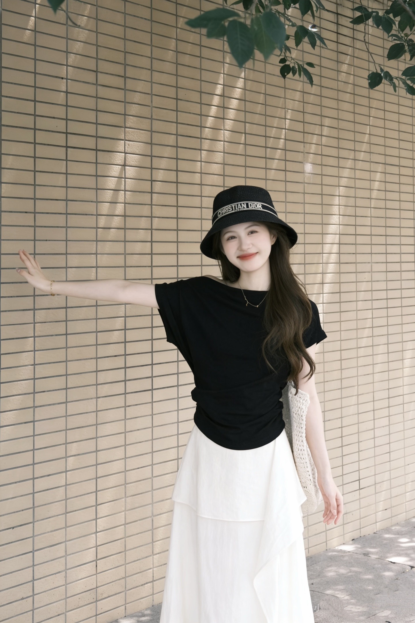 Dior 配防尘袋. 【DIOR迪奥】2026新款 织带百搭盆帽草帽，出街日常单品