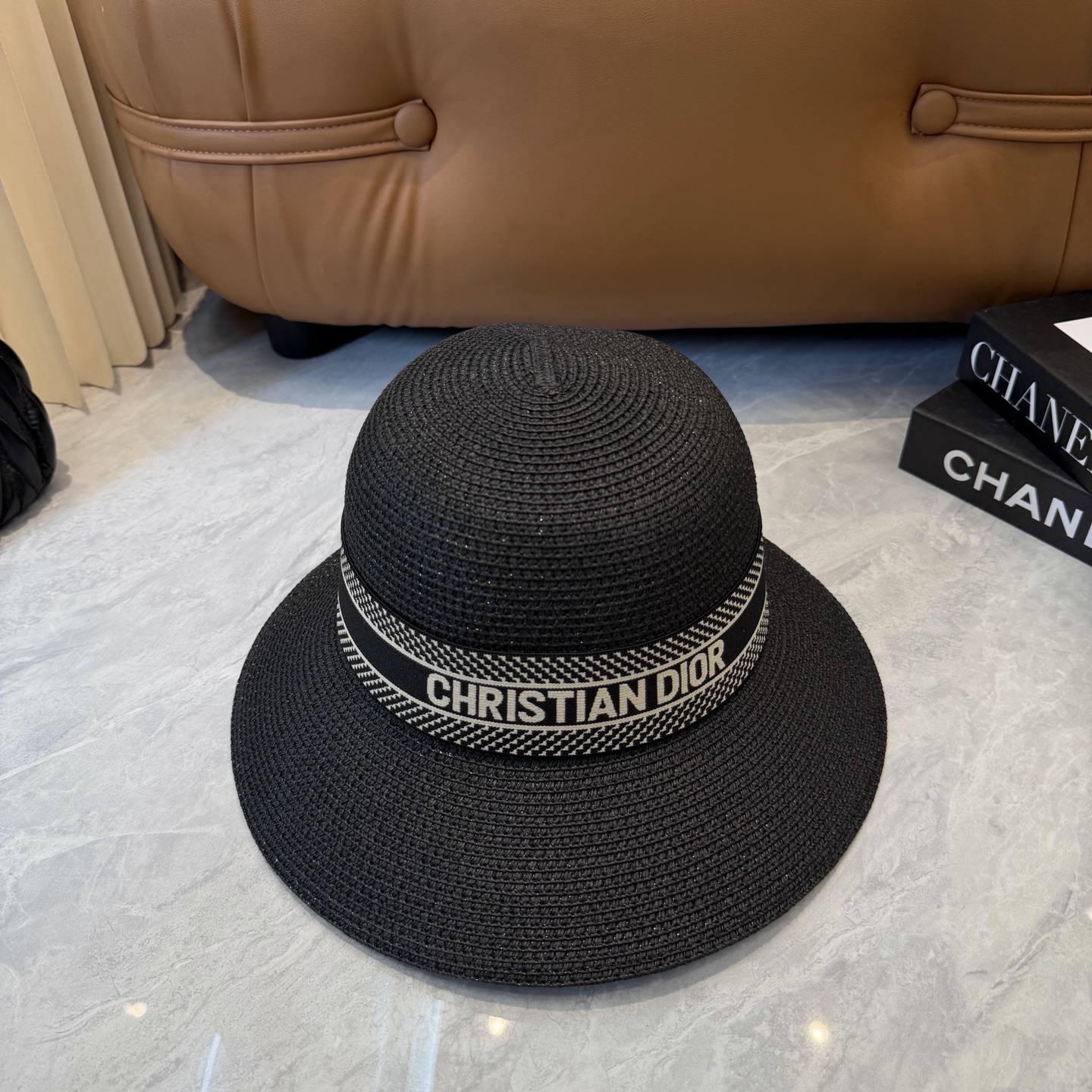 Dior 配防尘袋. 【DIOR迪奥】2026新款 织带百搭盆帽草帽，出街日常单品