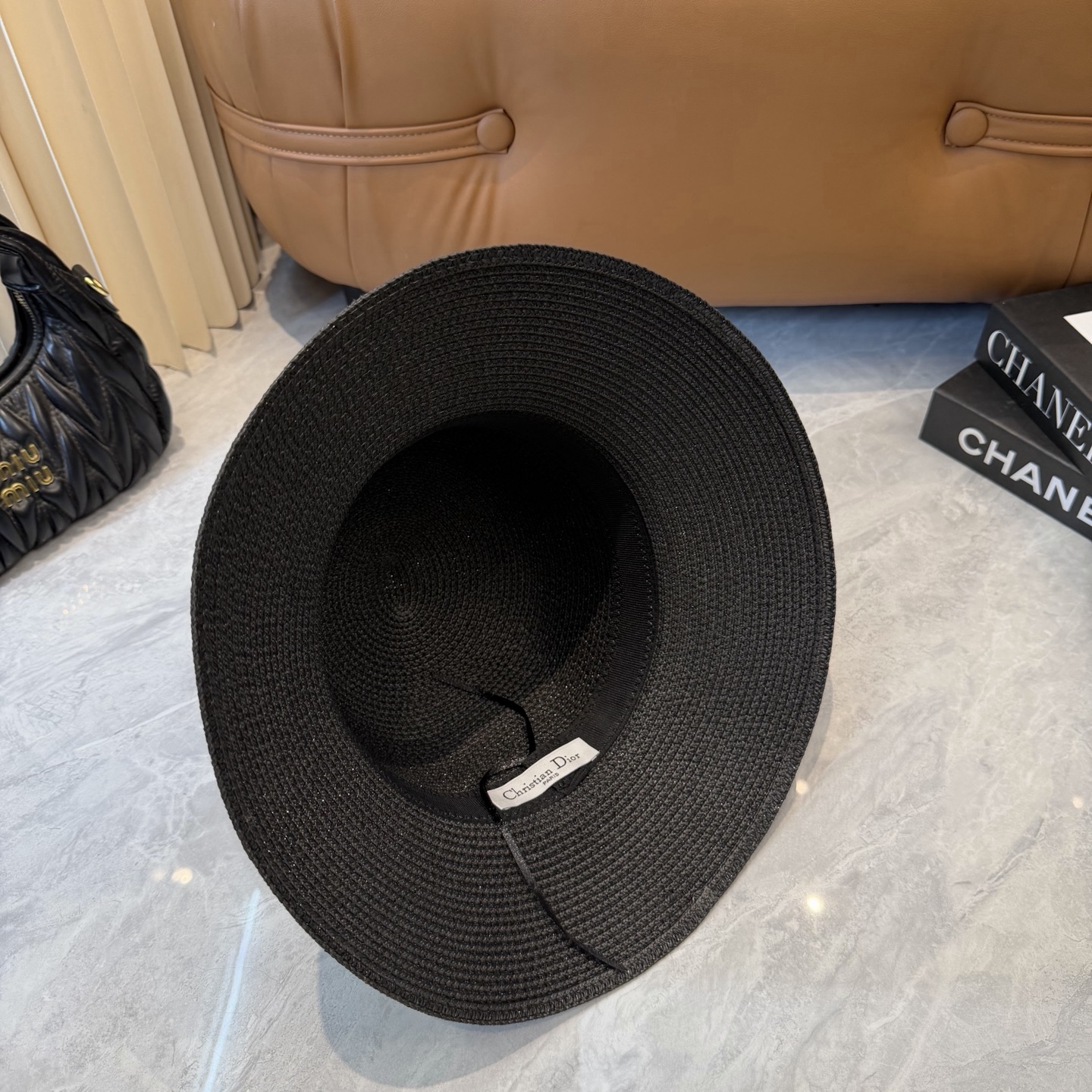 Dior 配防尘袋. 【DIOR迪奥】2026新款 织带百搭盆帽草帽，出街日常单品