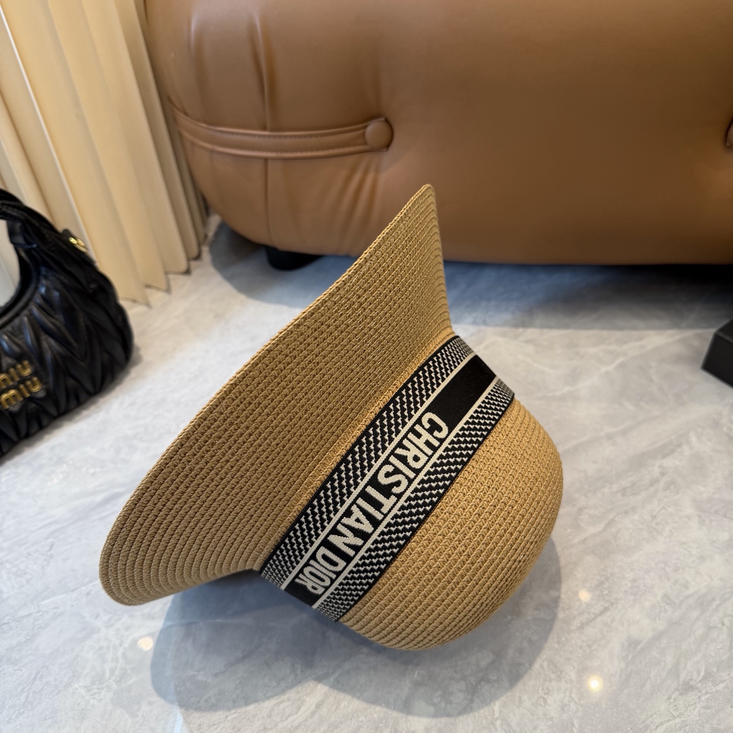Dior 配防尘袋. 【DIOR迪奥】2026新款 织带百搭盆帽草帽，出街日常单品