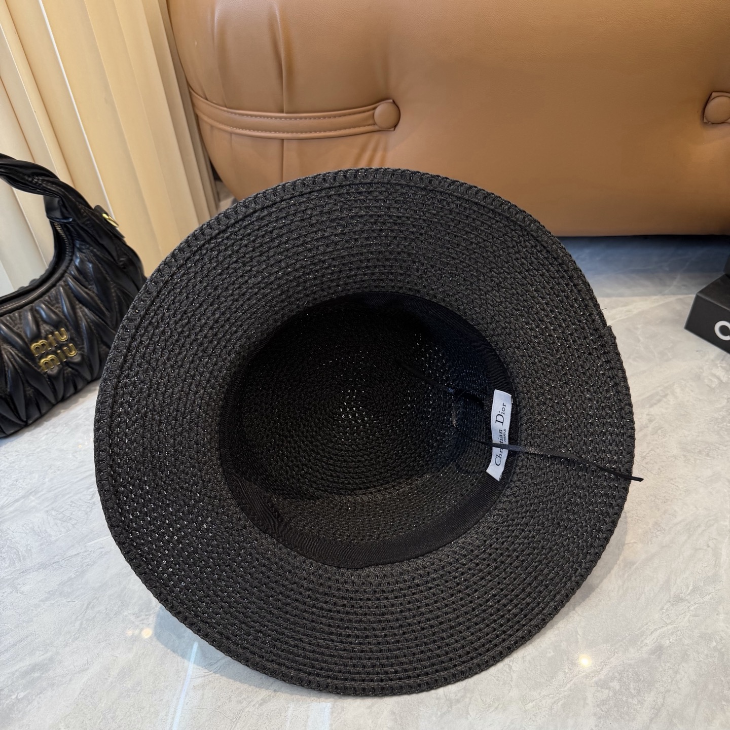 Dior 配防尘袋. 【DIOR迪奥】2026新款 织带百搭平顶草帽，出街日常单品