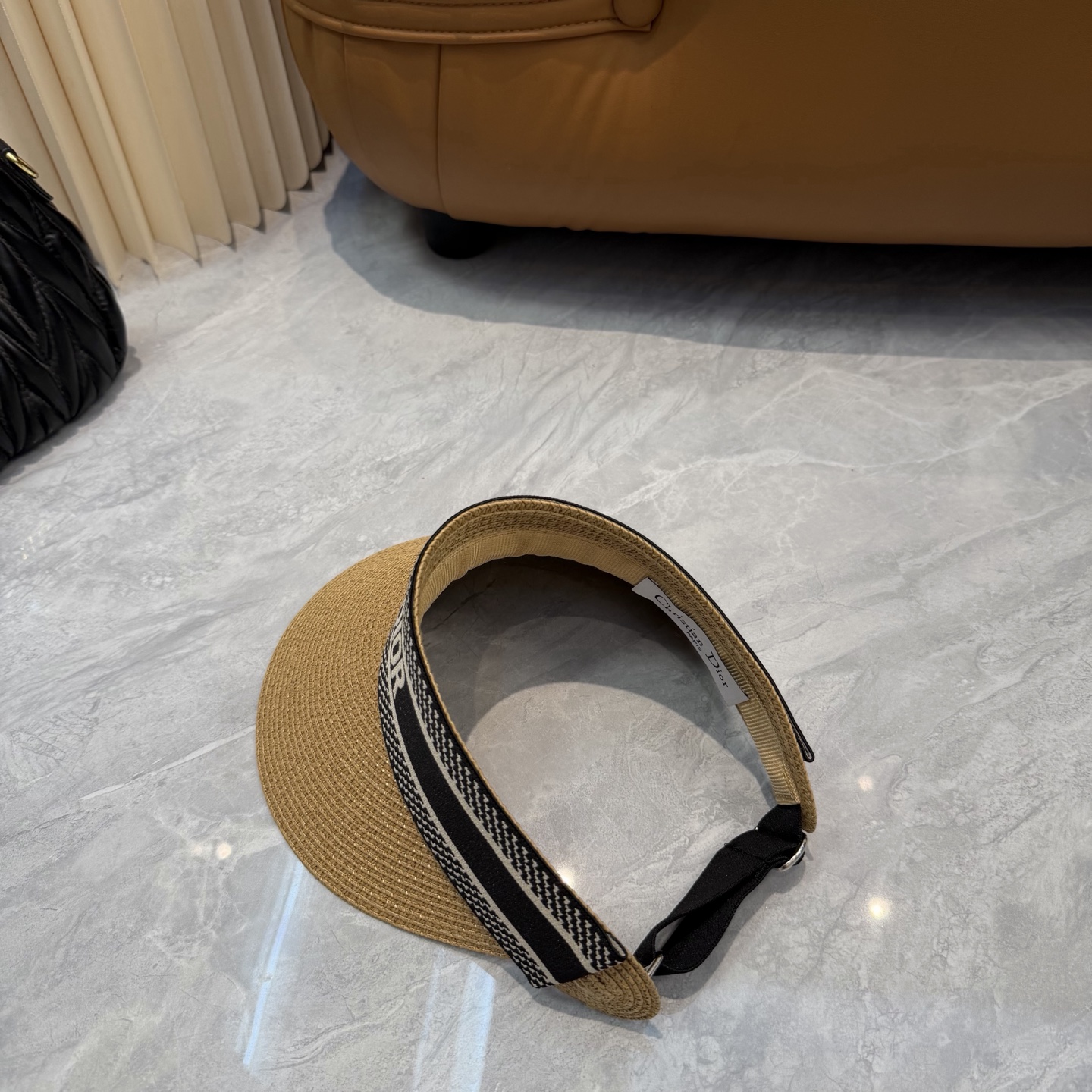Dior 配防尘袋，迪奥DIOR新款