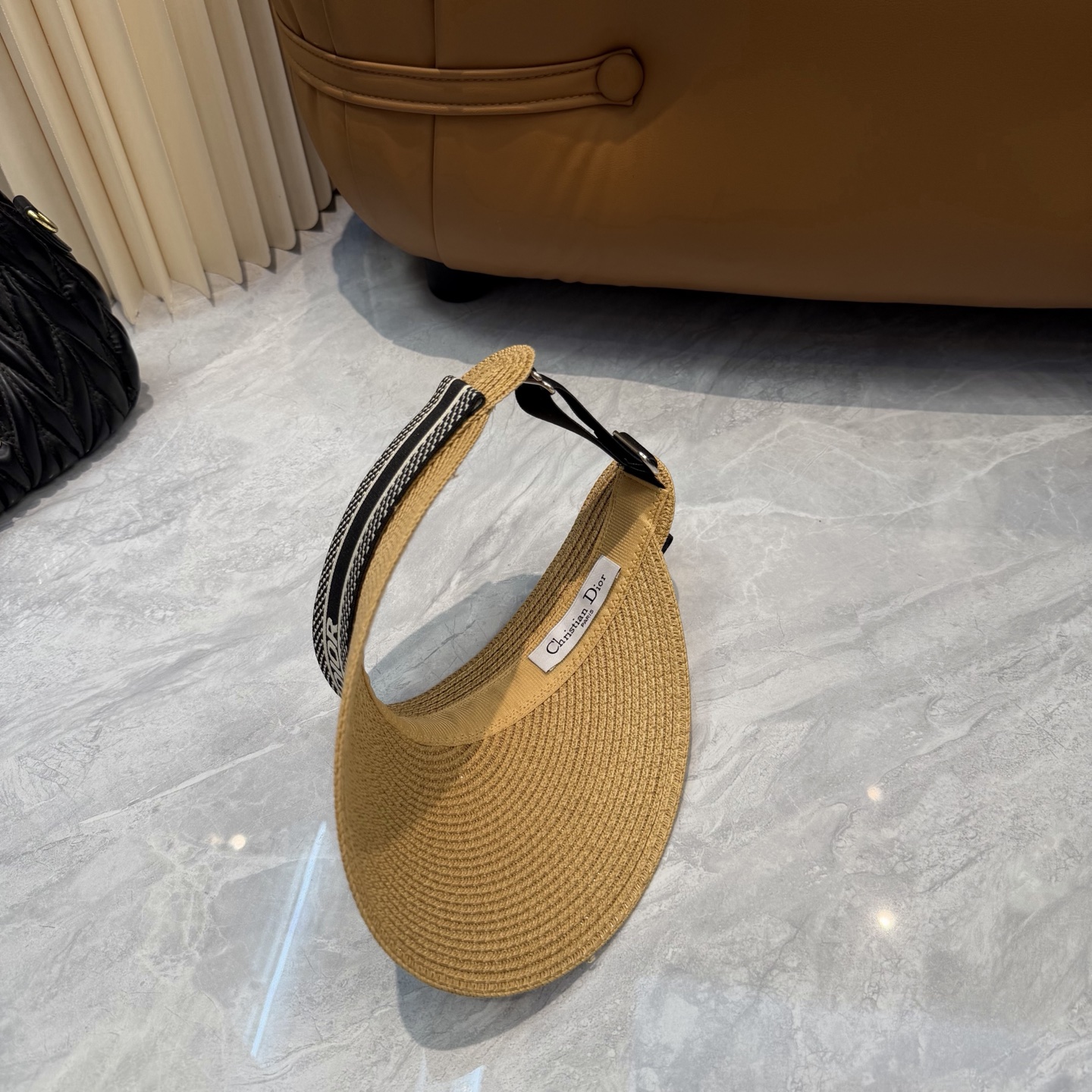 Dior 配防尘袋，迪奥DIOR新款