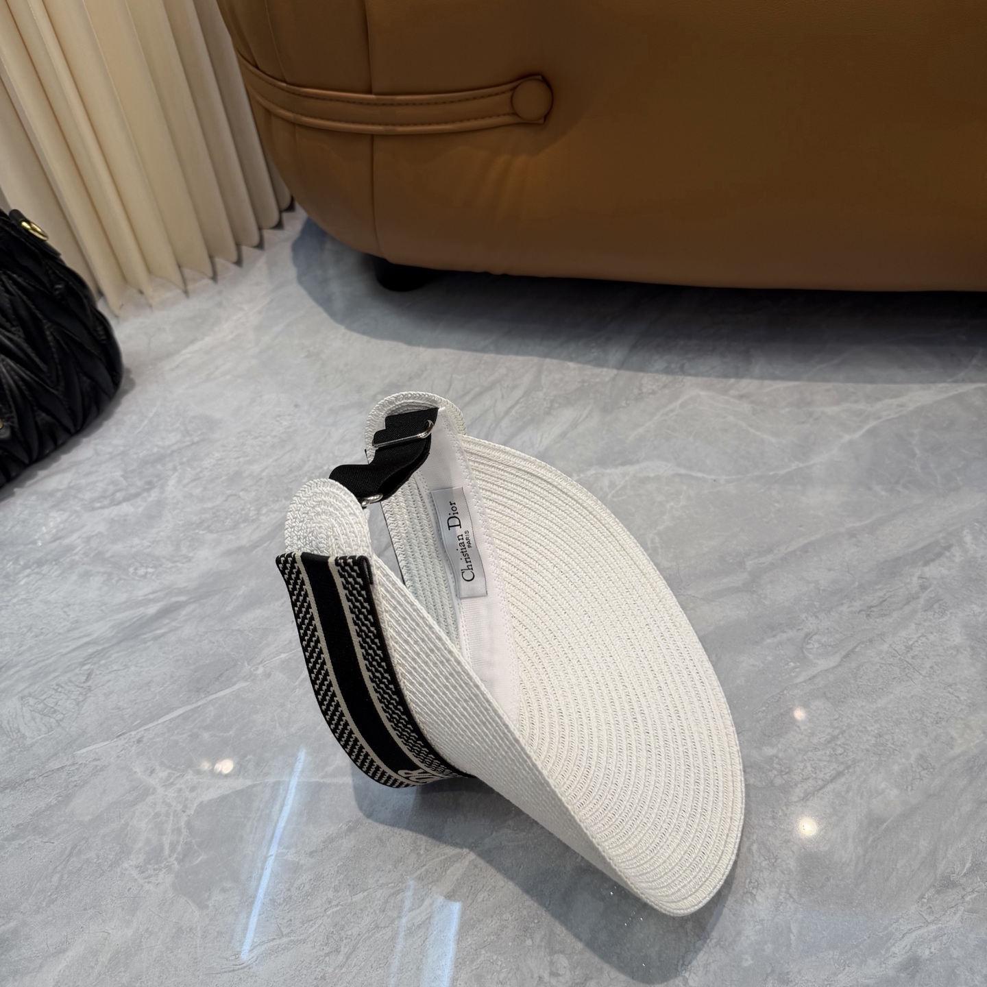 Dior 配防尘袋，迪奥DIOR新款