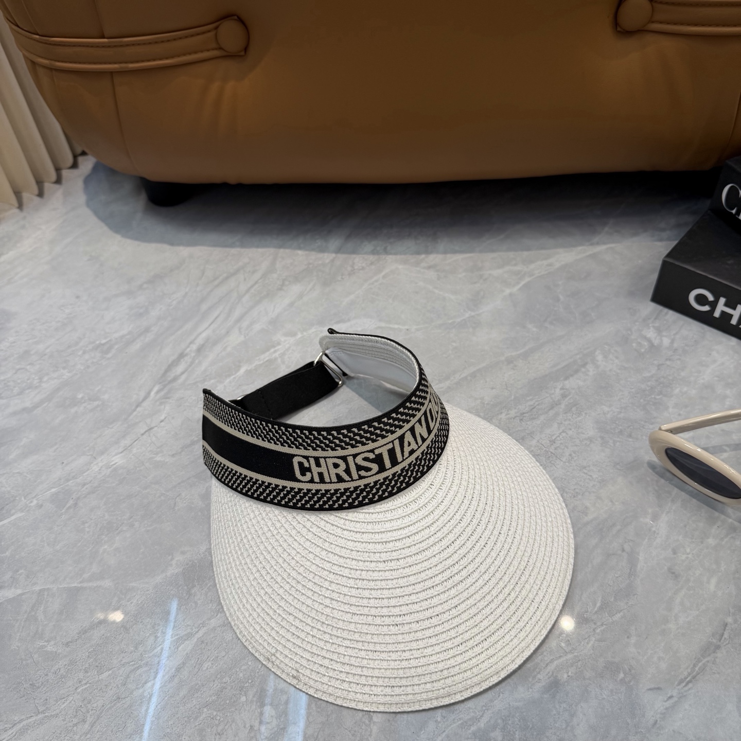 Dior 配防尘袋，迪奥DIOR新款