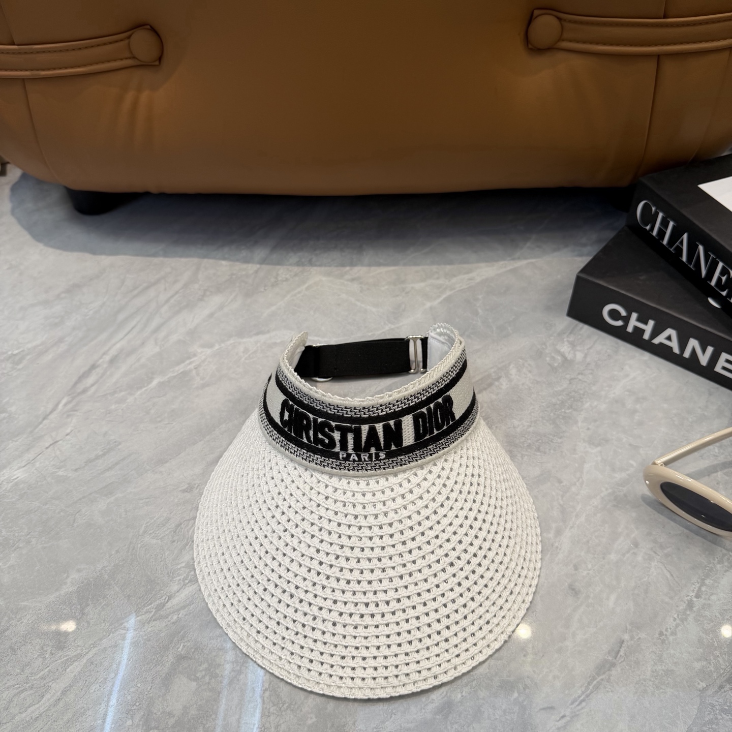 Dior 配防尘袋，迪奥DIOR新款