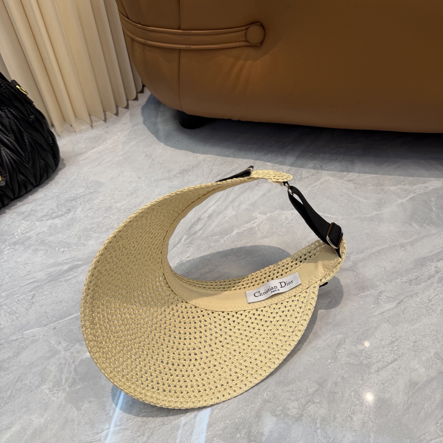 Dior 配防尘袋，迪奥DIOR新款