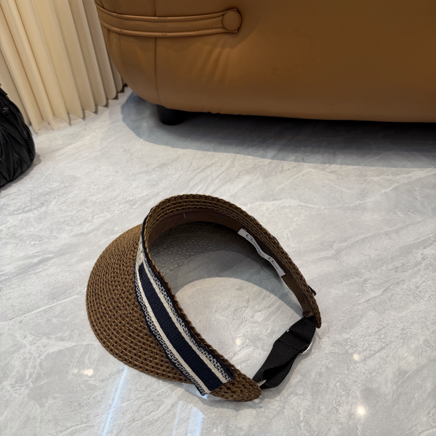 Dior 配防尘袋，迪奥DIOR新款