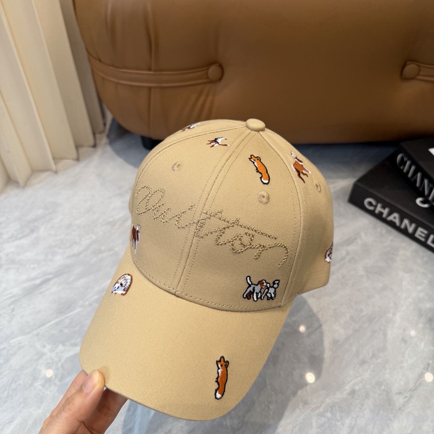 Louis Vuitton 官网高版 ，刺绣棒球帽，非常 的 ，流行的 美，四季可用，出门 ，非常显脸小