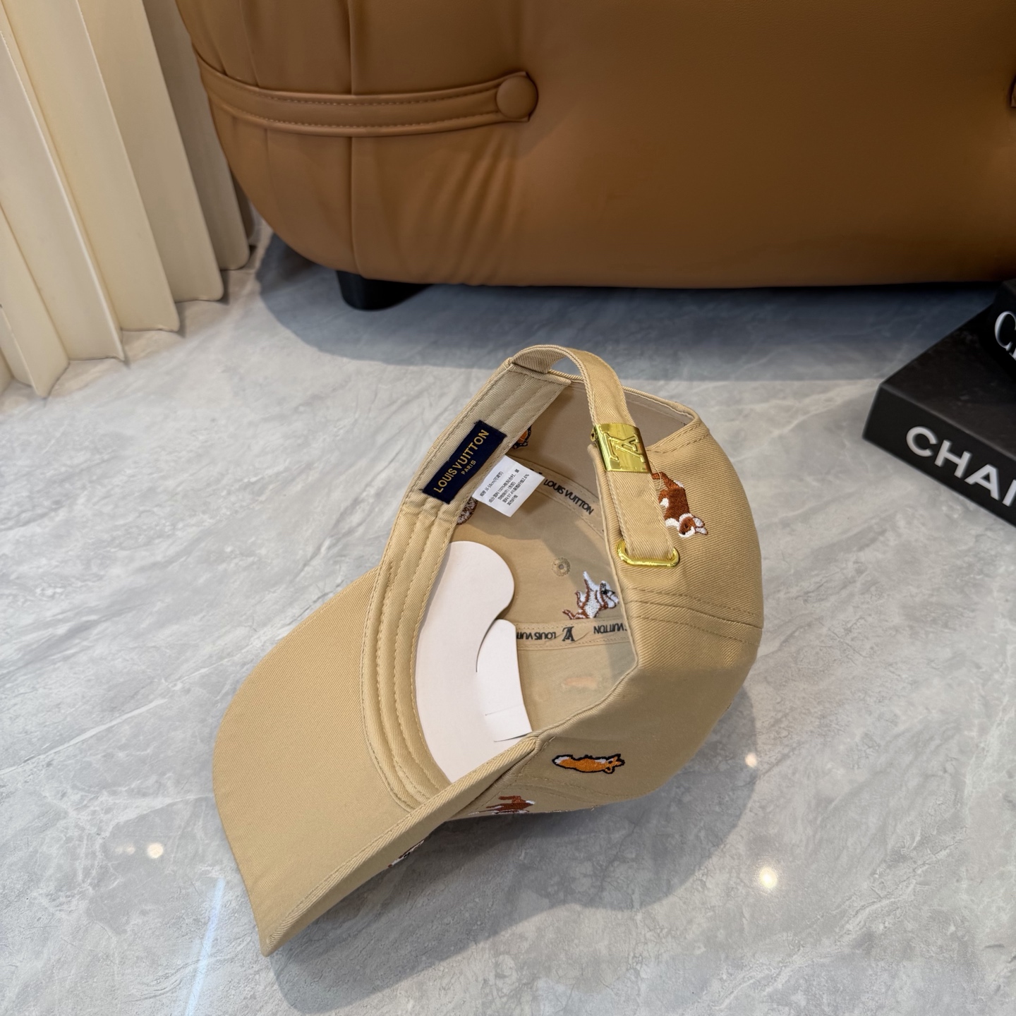 Louis Vuitton 官网高版 ，刺绣棒球帽，非常 的 ，流行的 美，四季可用，出门 ，非常显脸小