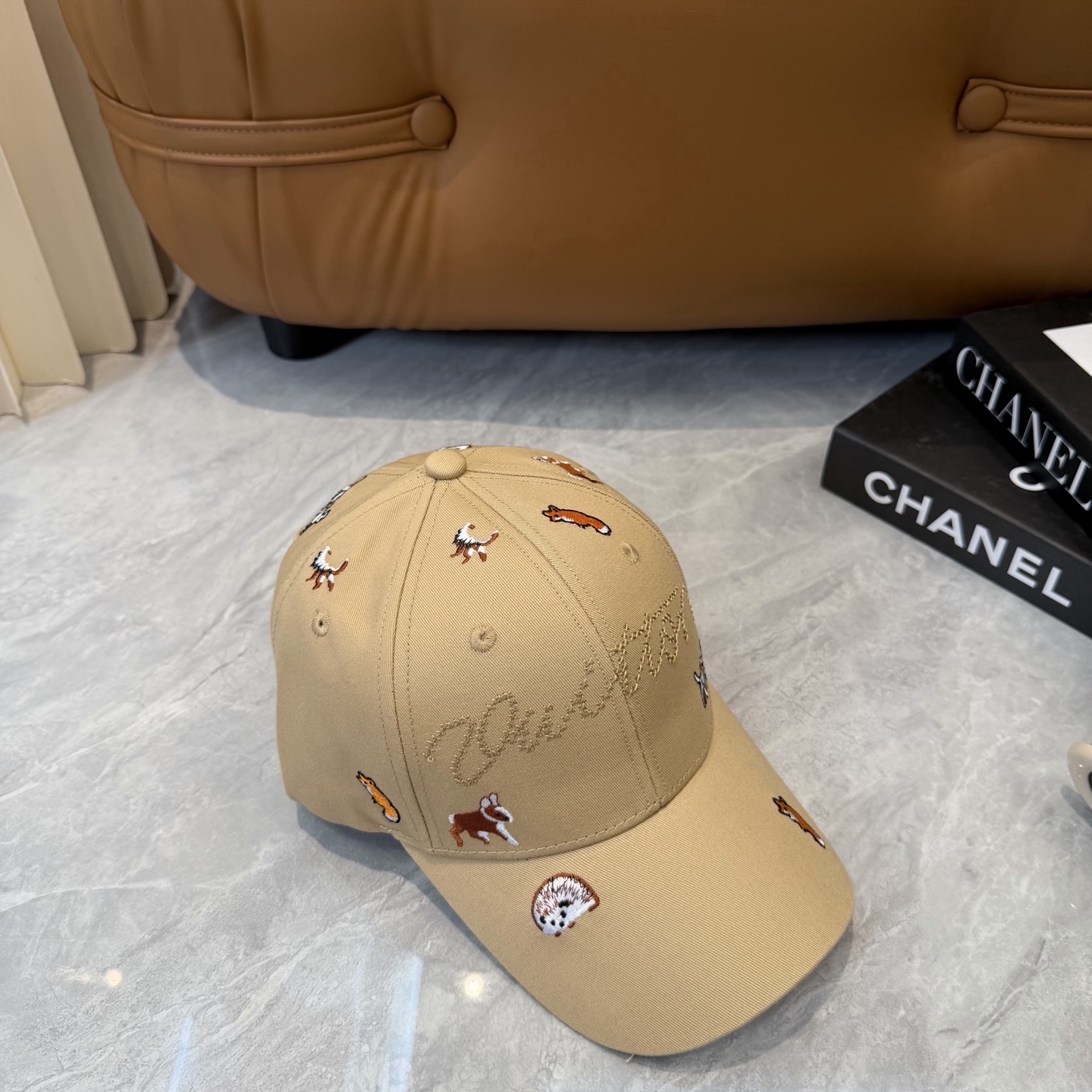 Louis Vuitton 官网高版 ，刺绣棒球帽，非常 的 ，流行的 美，四季可用，出门 ，非常显脸小