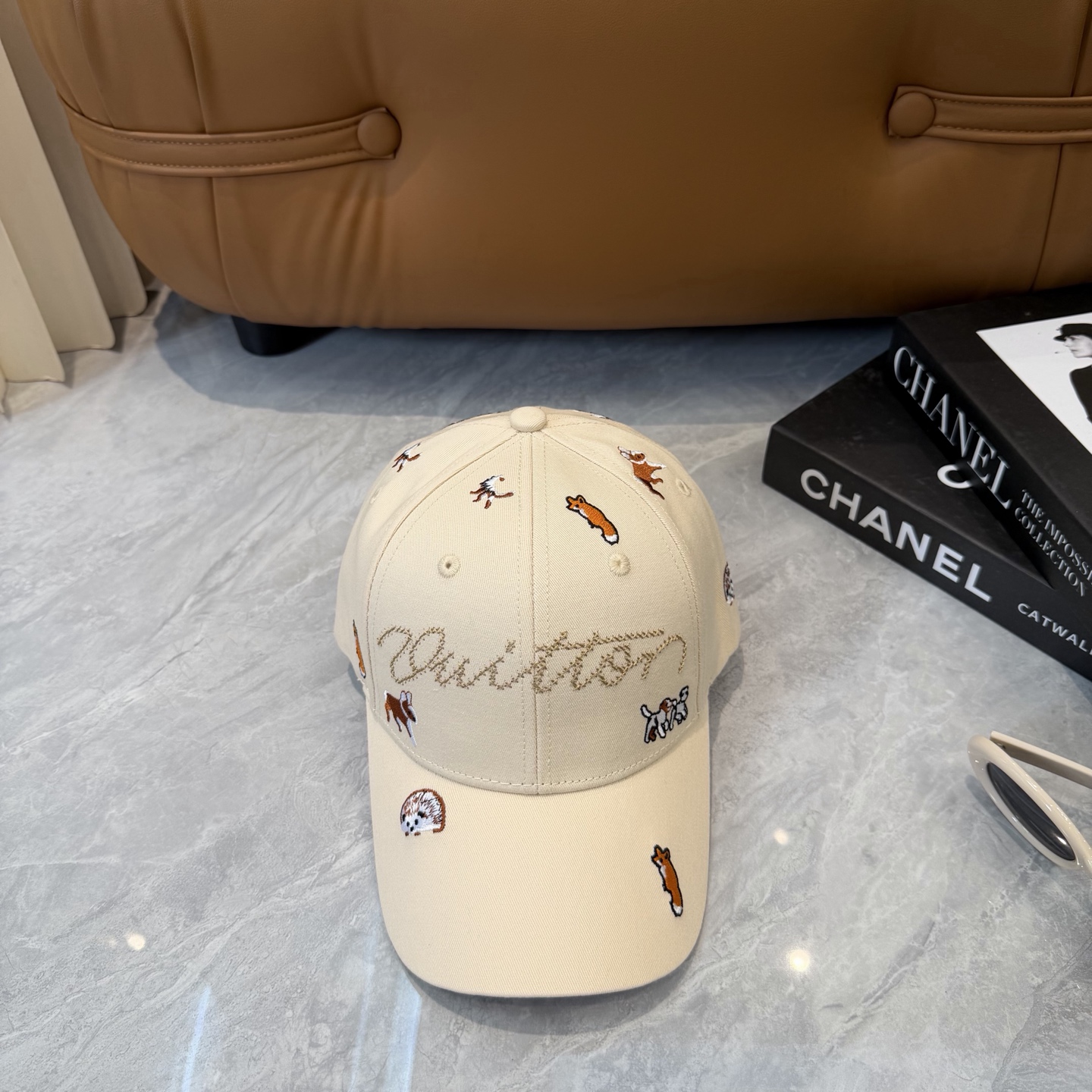 Louis Vuitton 官网高版 ，刺绣棒球帽，非常 的 ，流行的 美，四季可用，出门 ，非常显脸小